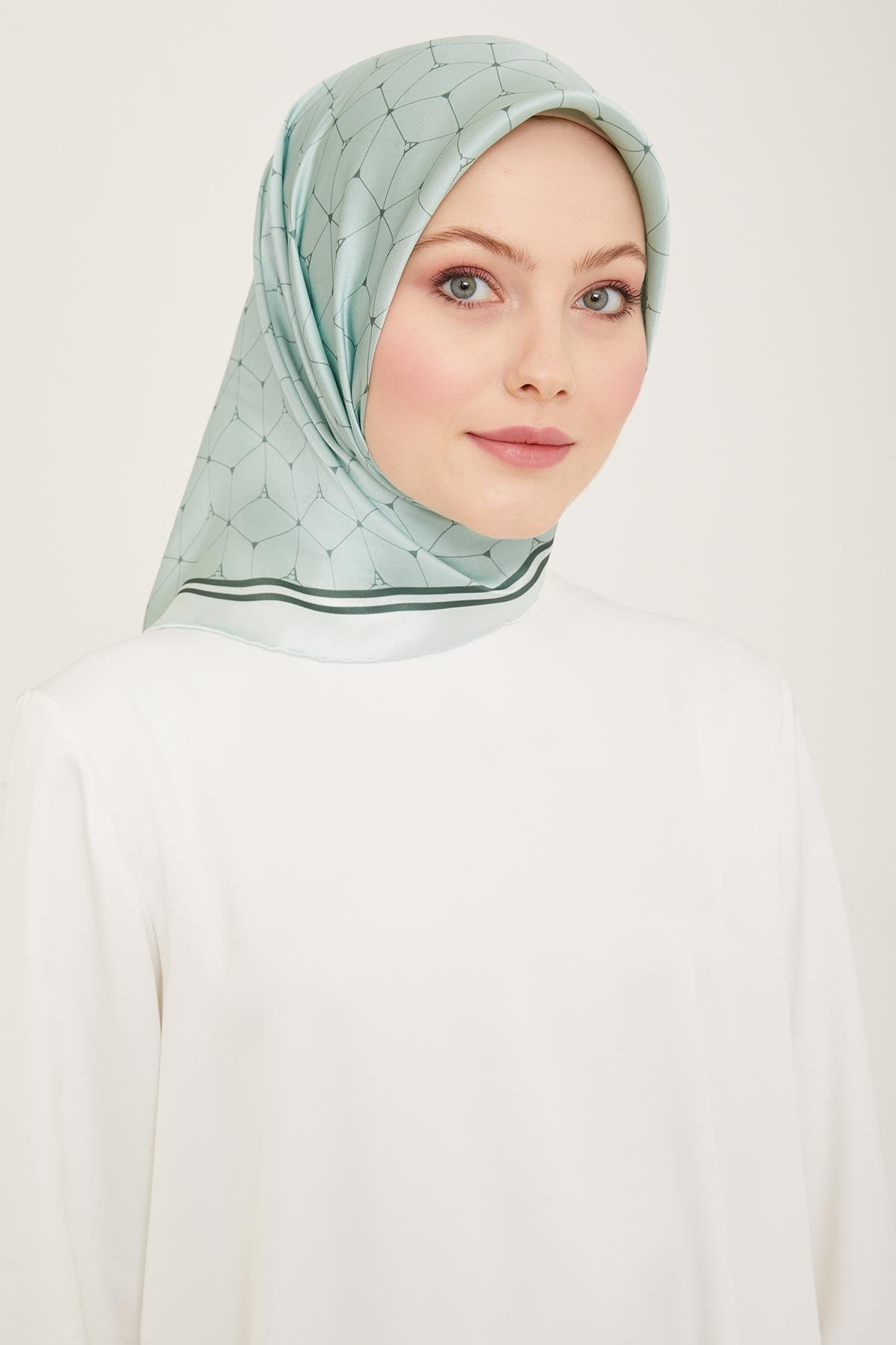 Armine İpek Eşarp - 9166D-36 - Tivil