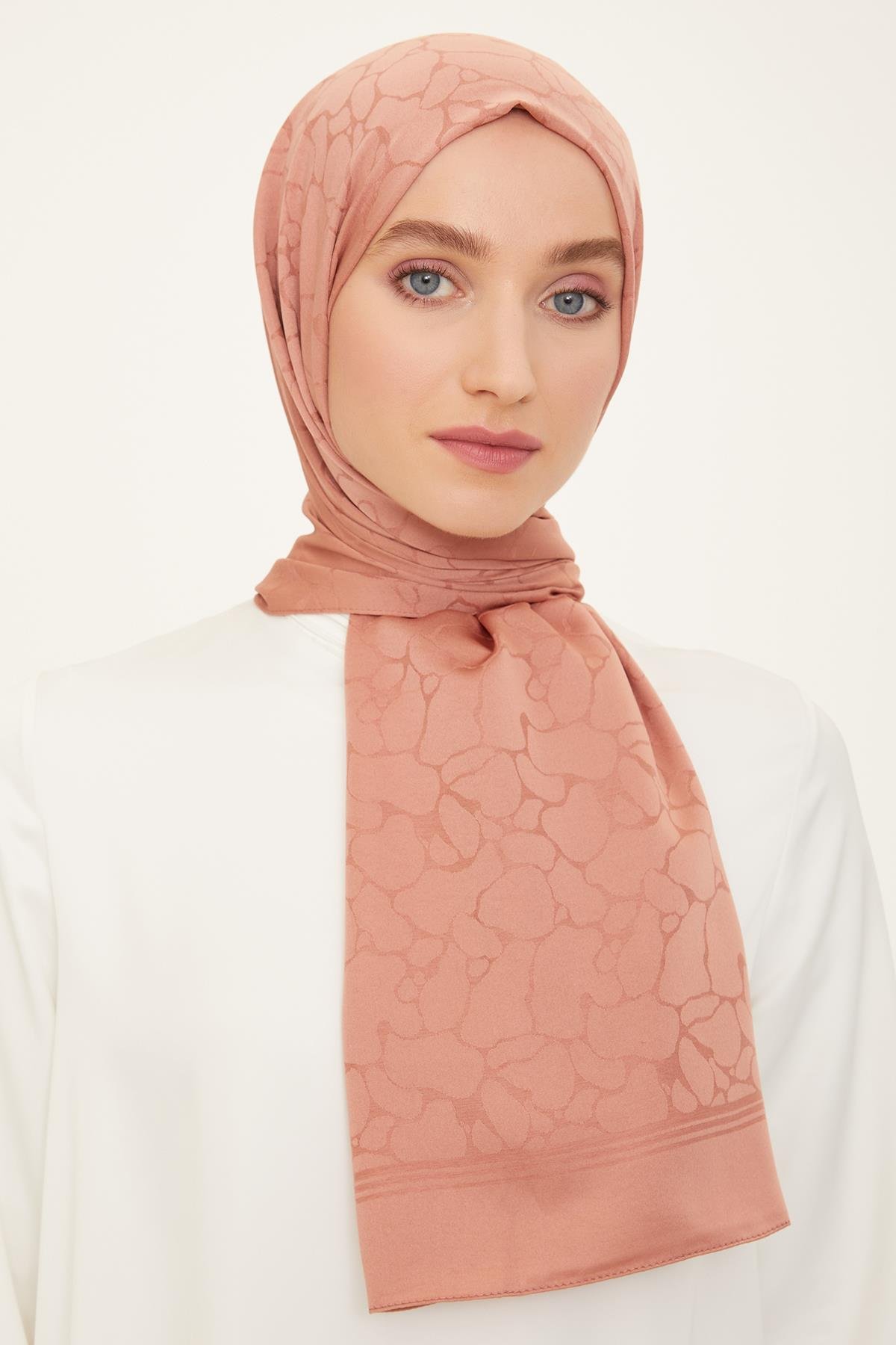 Armine Jakarlı Safir Şal - AT1SFR - 52 - Şeftali