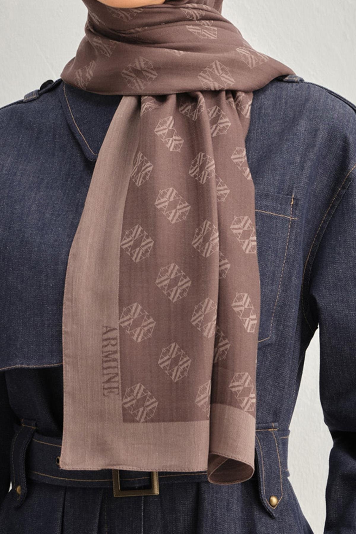 Armine Tensel İpek Şal 1 - Minimal Monogram Desen - 32105 - Kahverengi