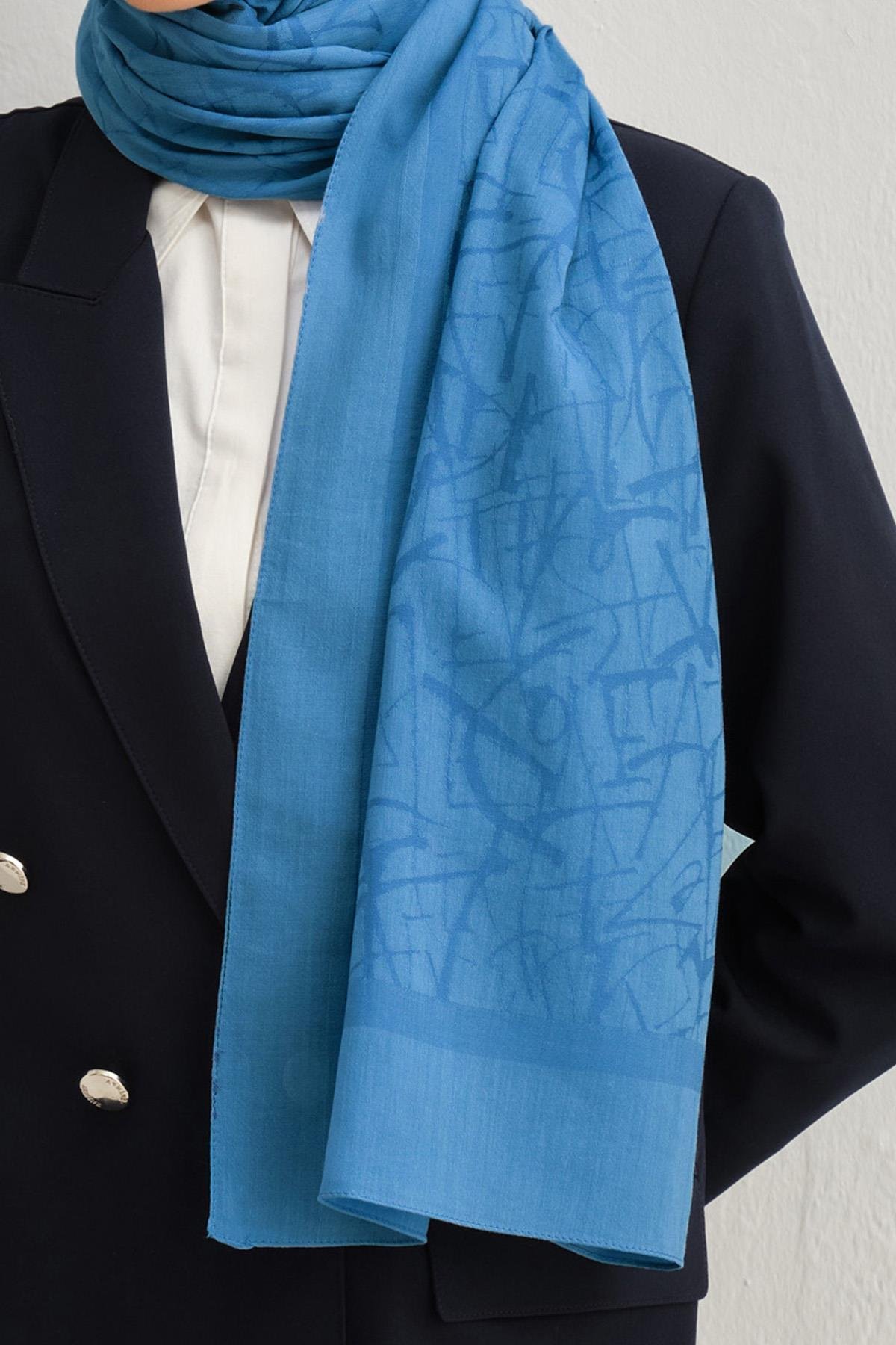 Armine Tensel İpek Şal 3 - Kaligrafi Desen - 32118 - İndigo
