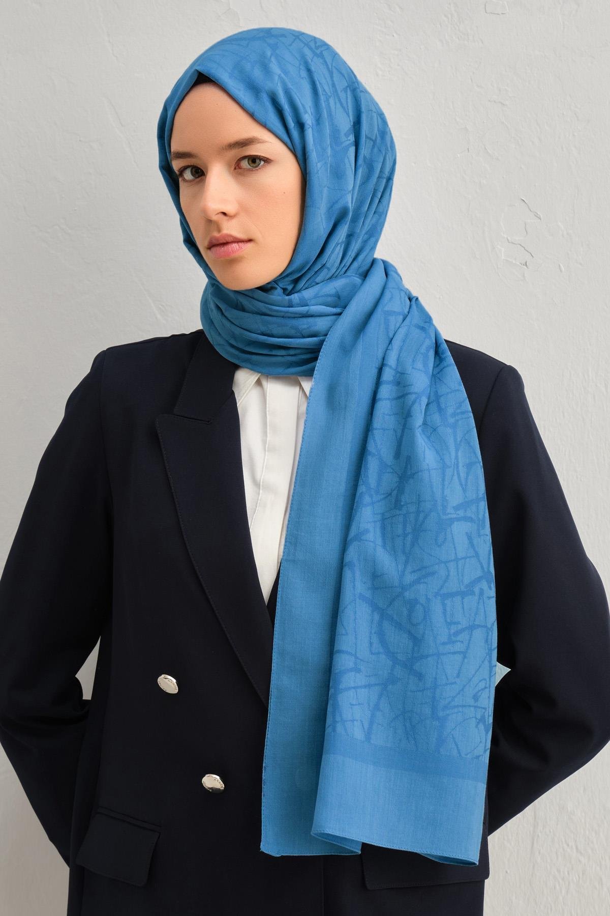 Armine Tensel İpek Şal 3 - Kaligrafi Desen - 32118 - İndigo