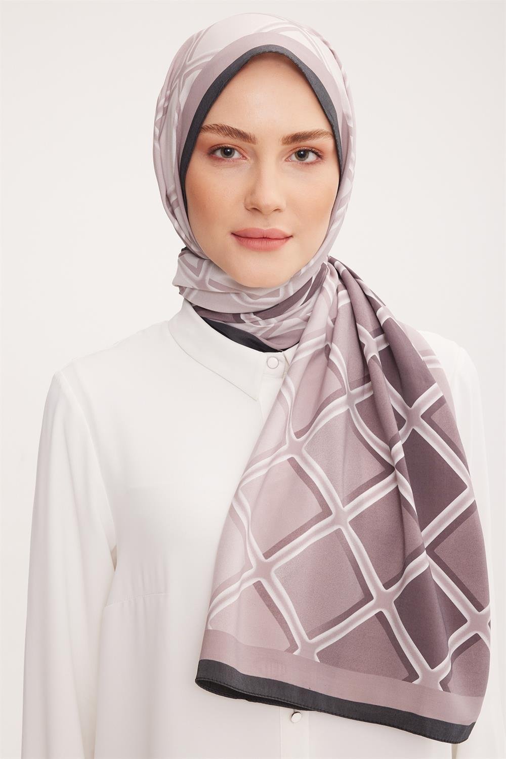 Armine Trend Modal Şal - Karo Desen - 5338-03