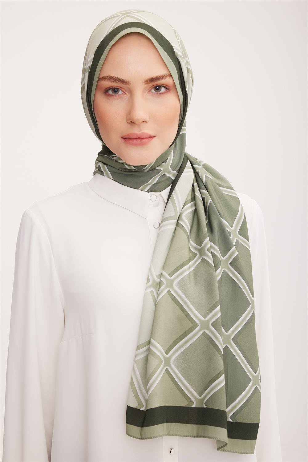 Armine Trend Modal Şal - Karo Desen - 5338-08