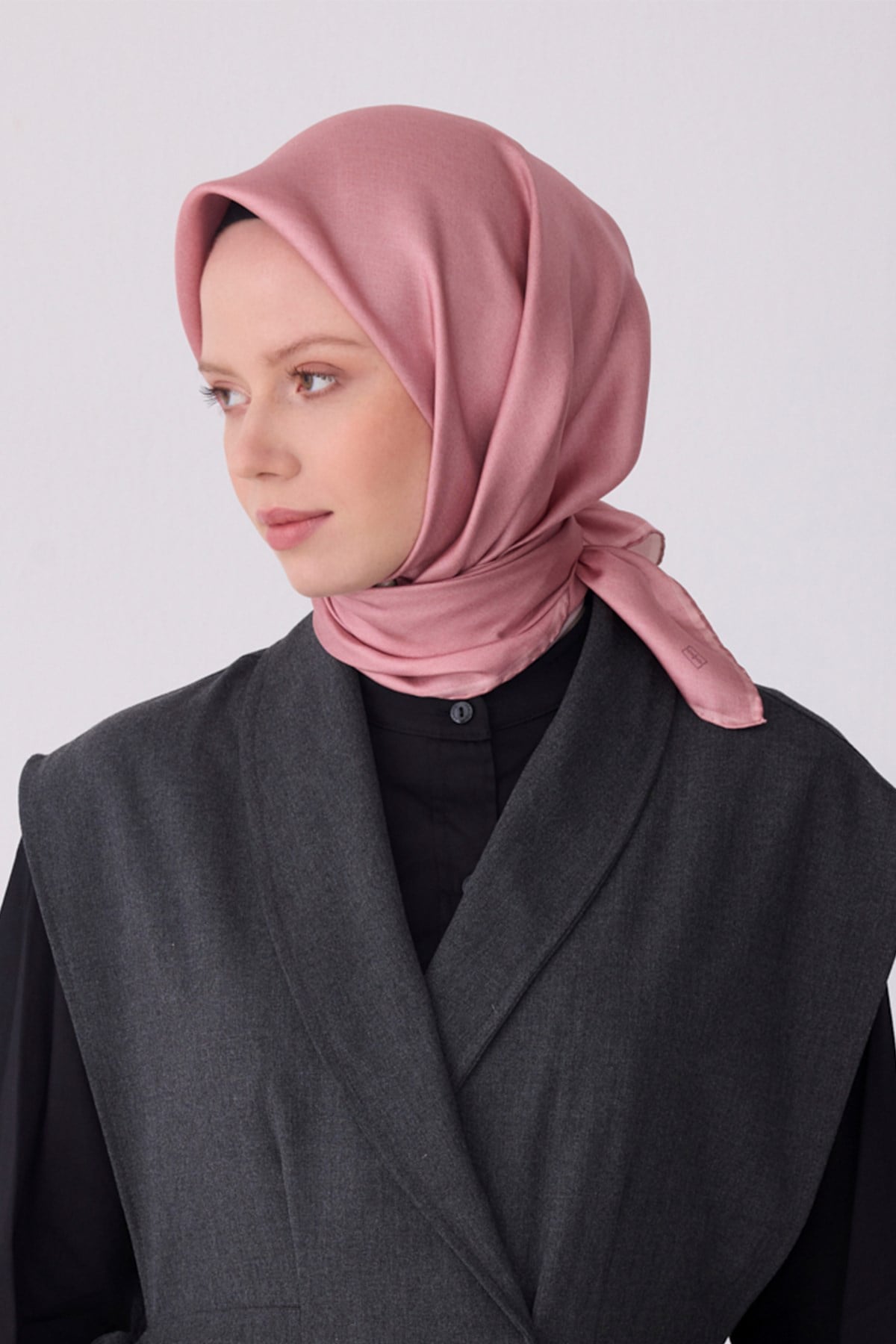 Belli İpek Eşarp - 4305D-84 - Tivil