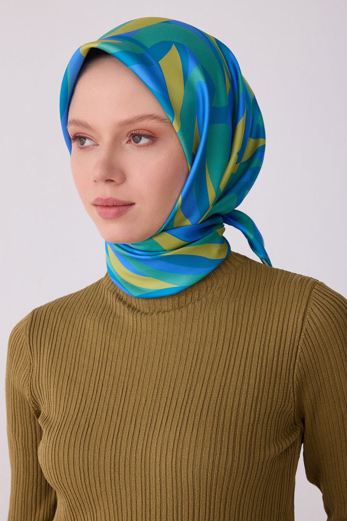 Belli İpek Eşarp - 4327D-82 - Tivil