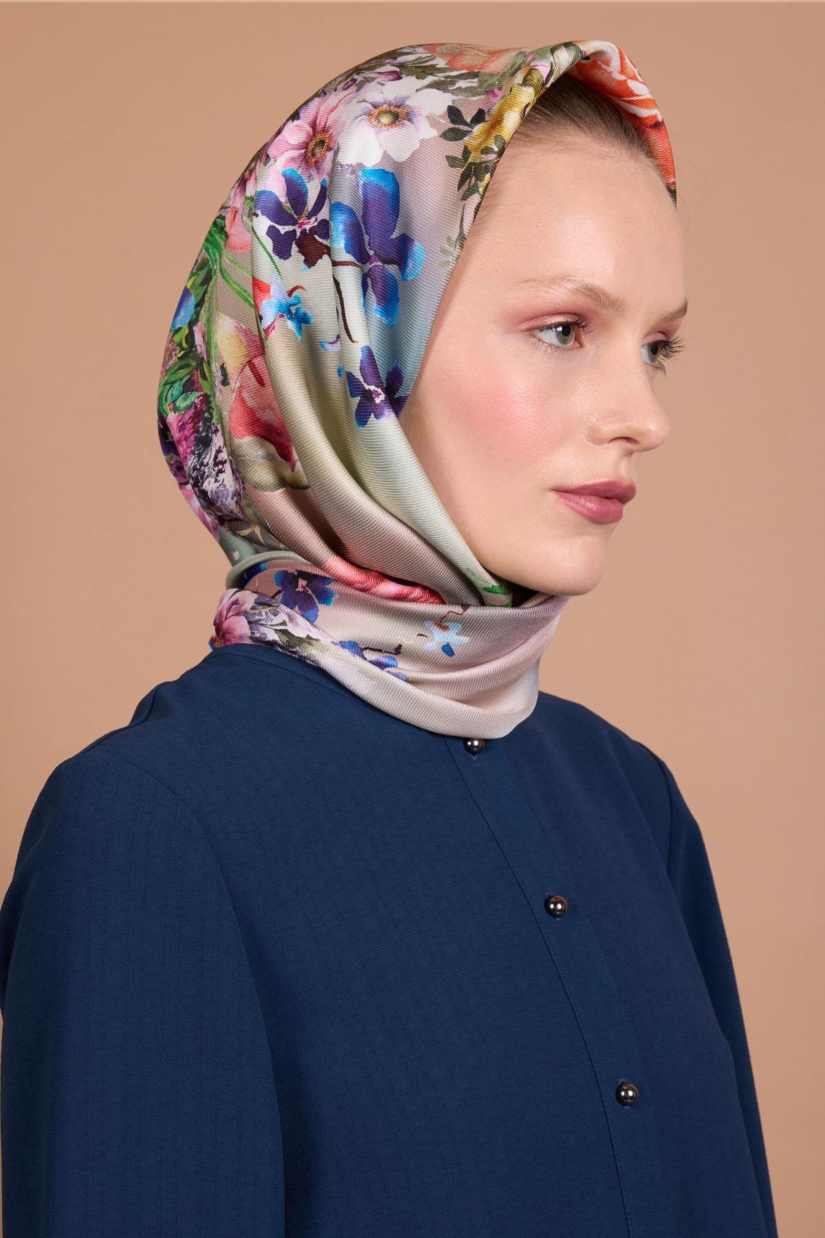 Cacharel Twill İpek Eşarp - 2025/2026 Sonbahar-Kış - 7563313-922 - Tivil