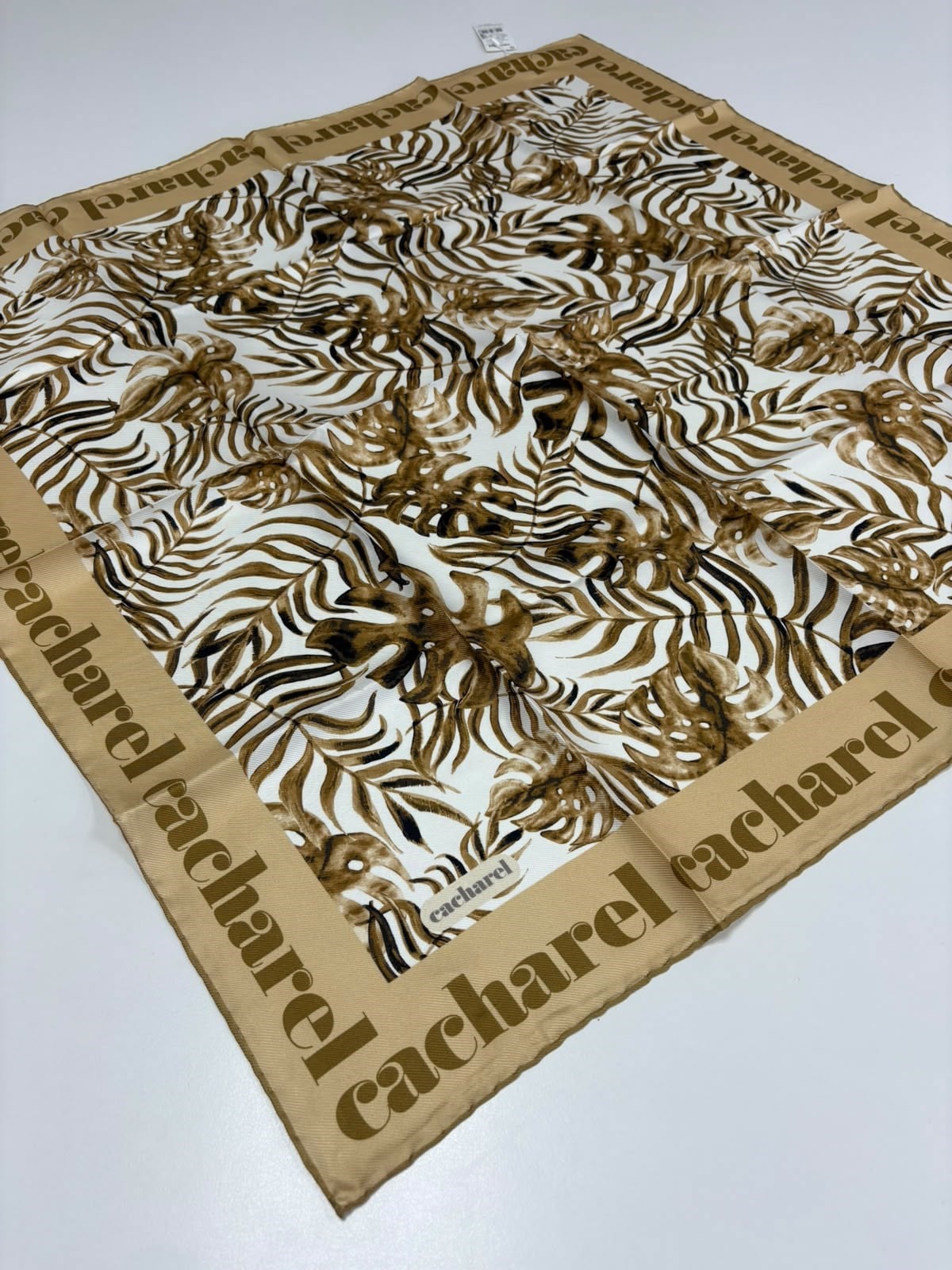 Cacharel Twill İpek Eşarp - 7853313-951 - Tivil
