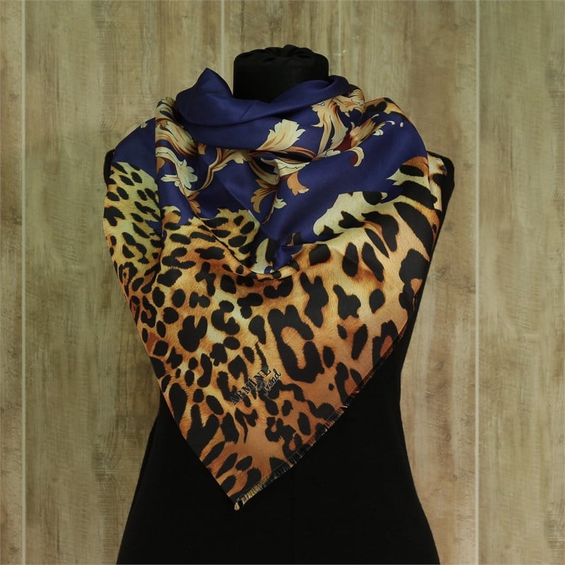 Armine Trend Dijital Baskılı Tafta Eşarp - 2021-B20 - Otantik ve Leopar Desen, Koyu Mor