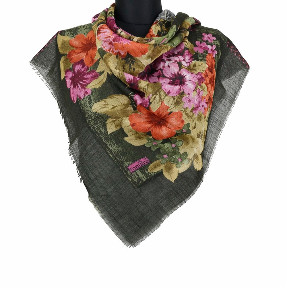 Vertu Bahar Çiçekleri Desenli Simli Flamlı Eşarp - 10 Kına Yeşili