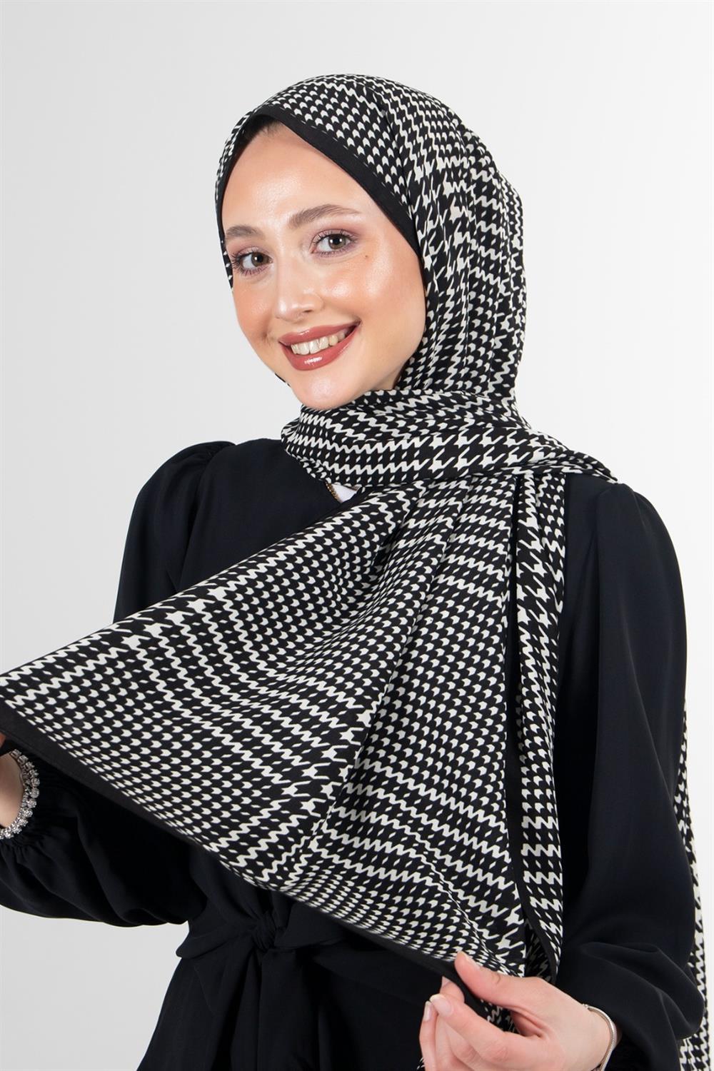 Medine İpeği Şal Ekose Desen - Siyah