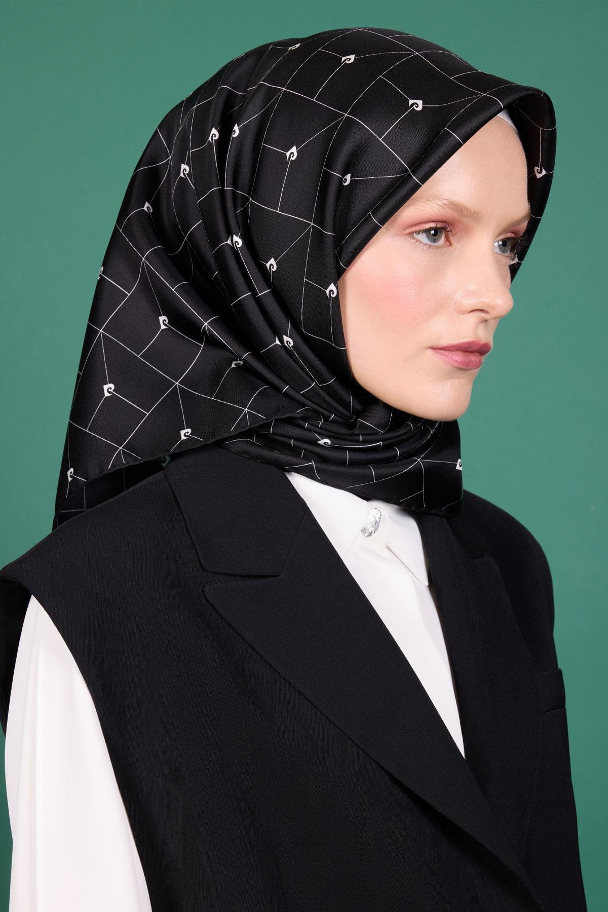 Pierre Cardin İpek Eşarp - 2025/2026 Sonbahar-Kış - 9097230-313 - Sura