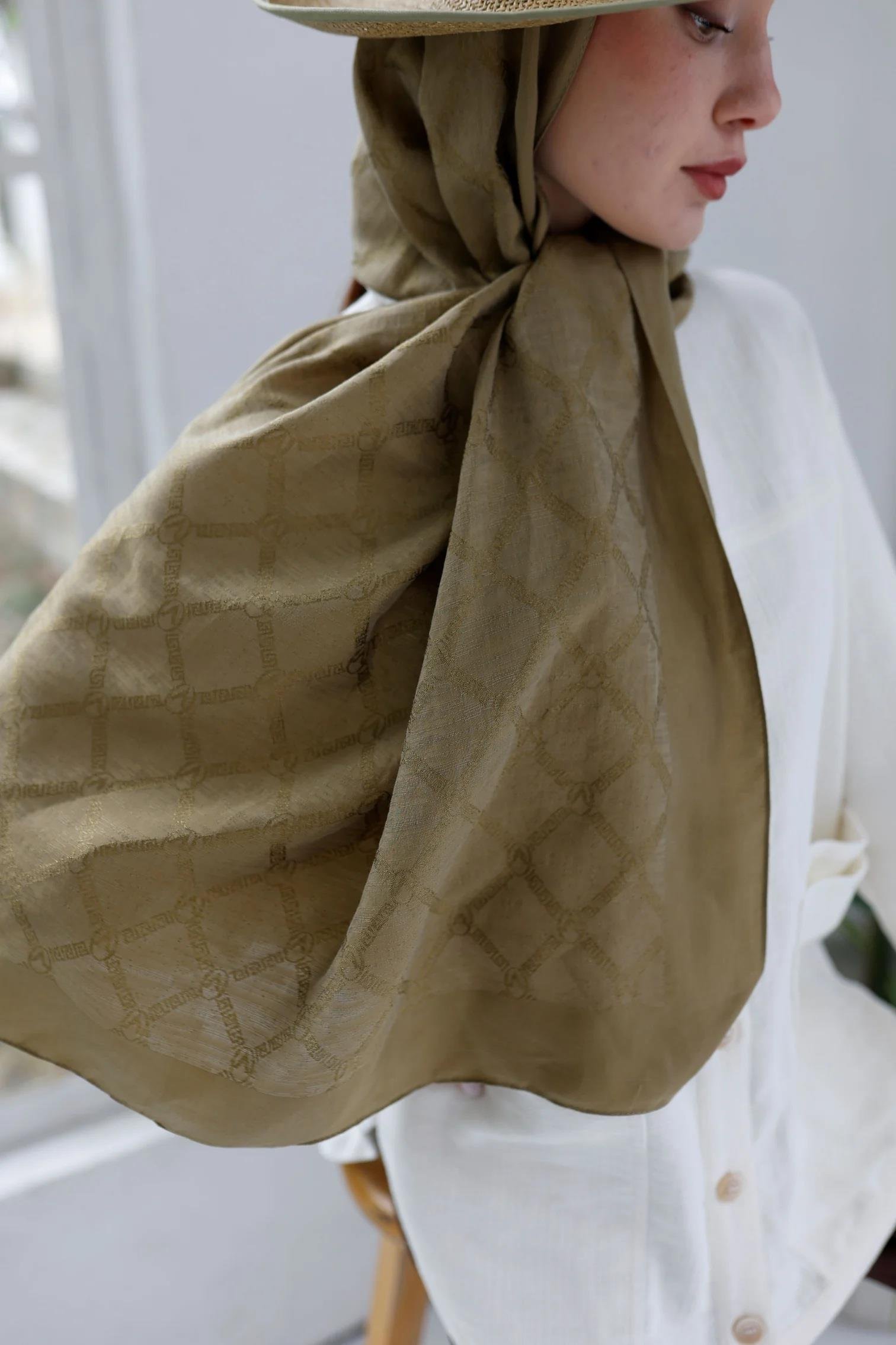 Valentino Orlandi Siena, Jakarlı Şal - Logo Desen - 09 - Kese Kağıdı