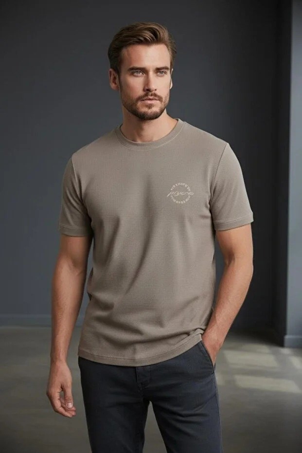 Erkek Basic Tişört Slim Fit Bisiklet Yaka Pamuklu Rahat Günlük T-Shirt Kahve-179
