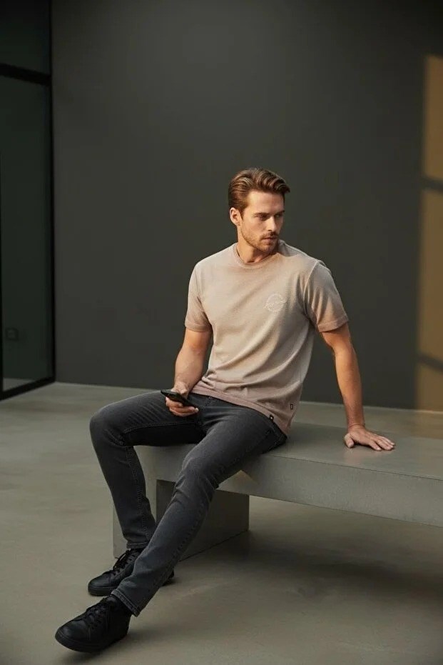 Erkek Basic Tişört Slim Fit Bisiklet Yaka Pamuklu Rahat Günlük T-Shirt Açık Kahve -179