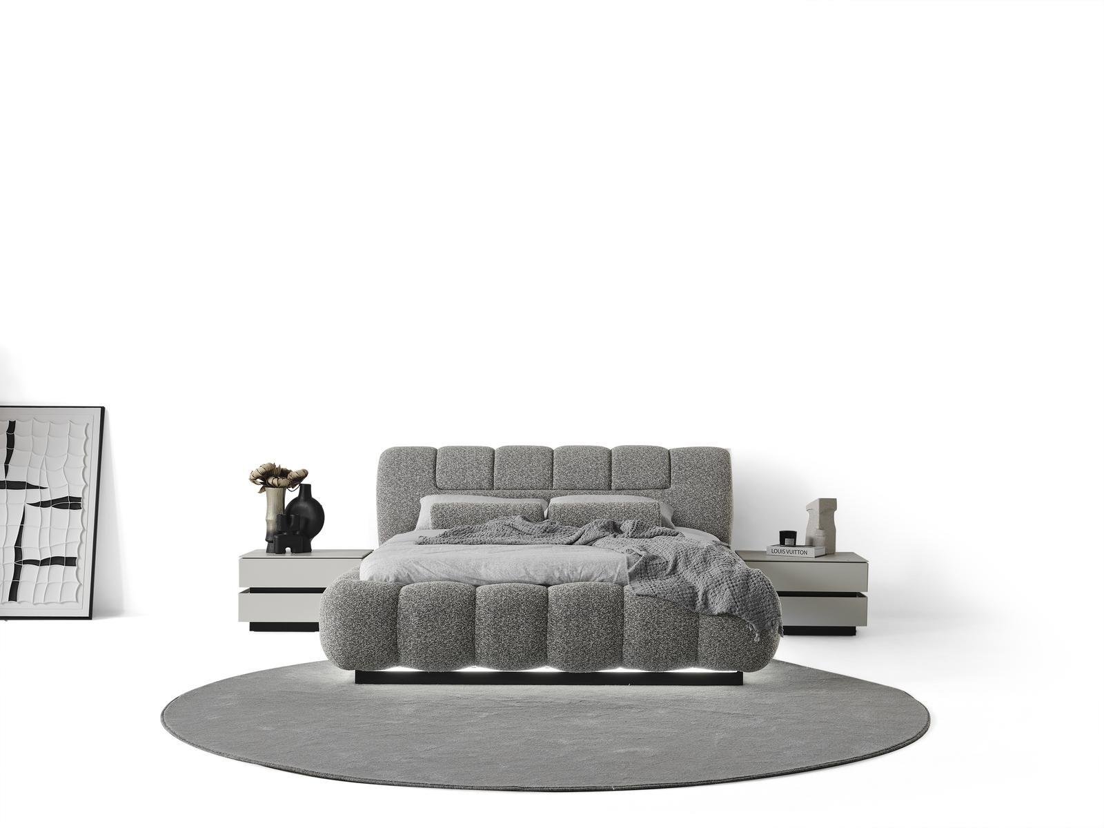 ASHLEY YATAK ODASI TAKIMI