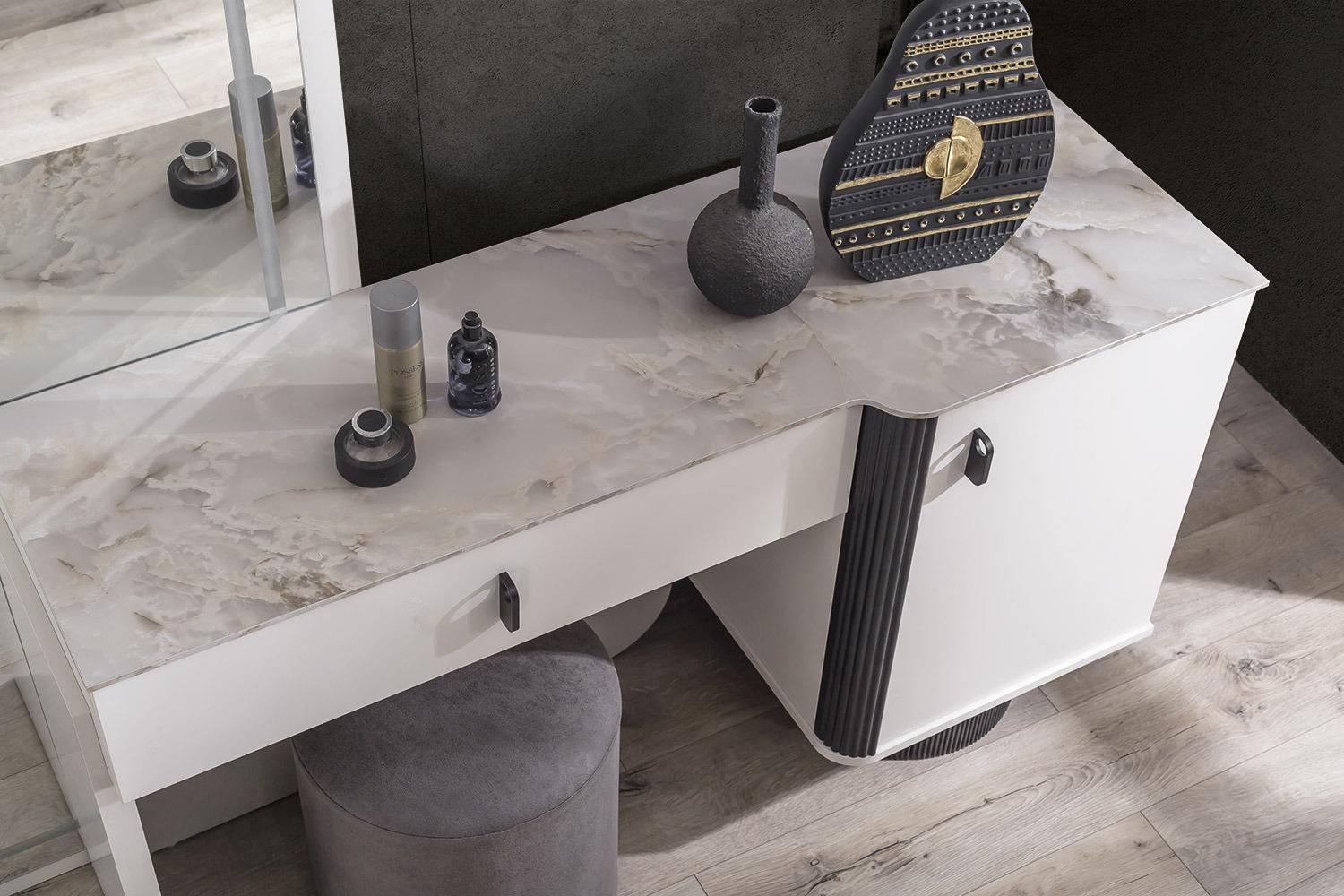 BARCELONA YATAK ODASI TAKIMI