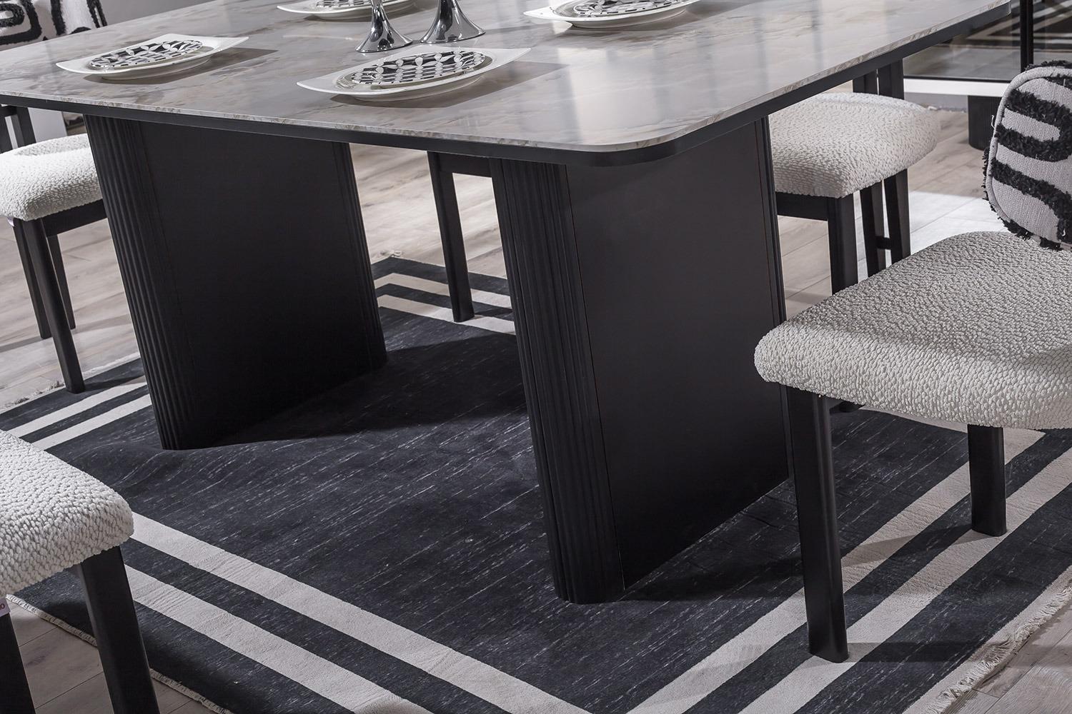 BARCELONA YEMEK ODASI TAKIMI