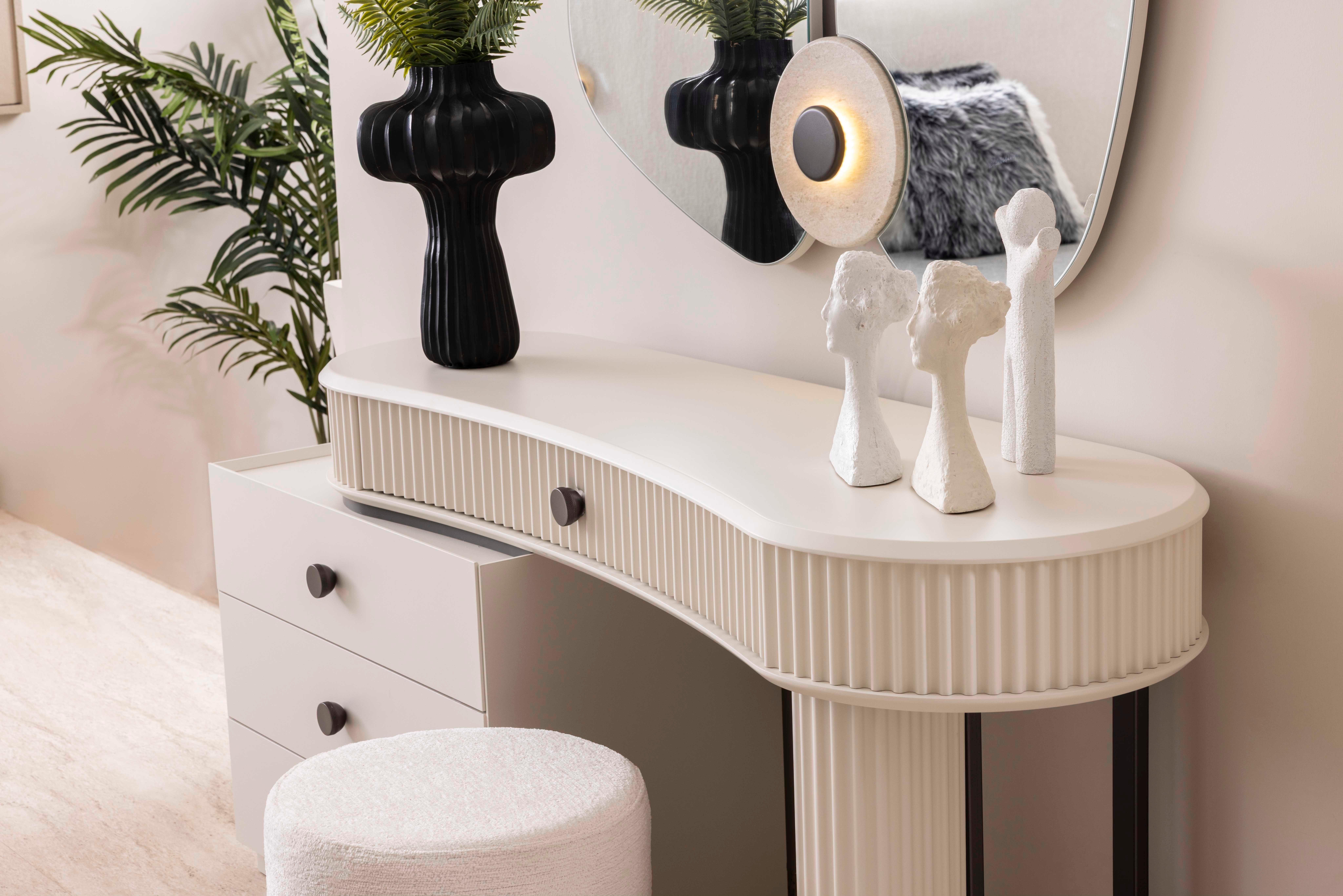 BELGRAD YATAK ODASI TAKIMI