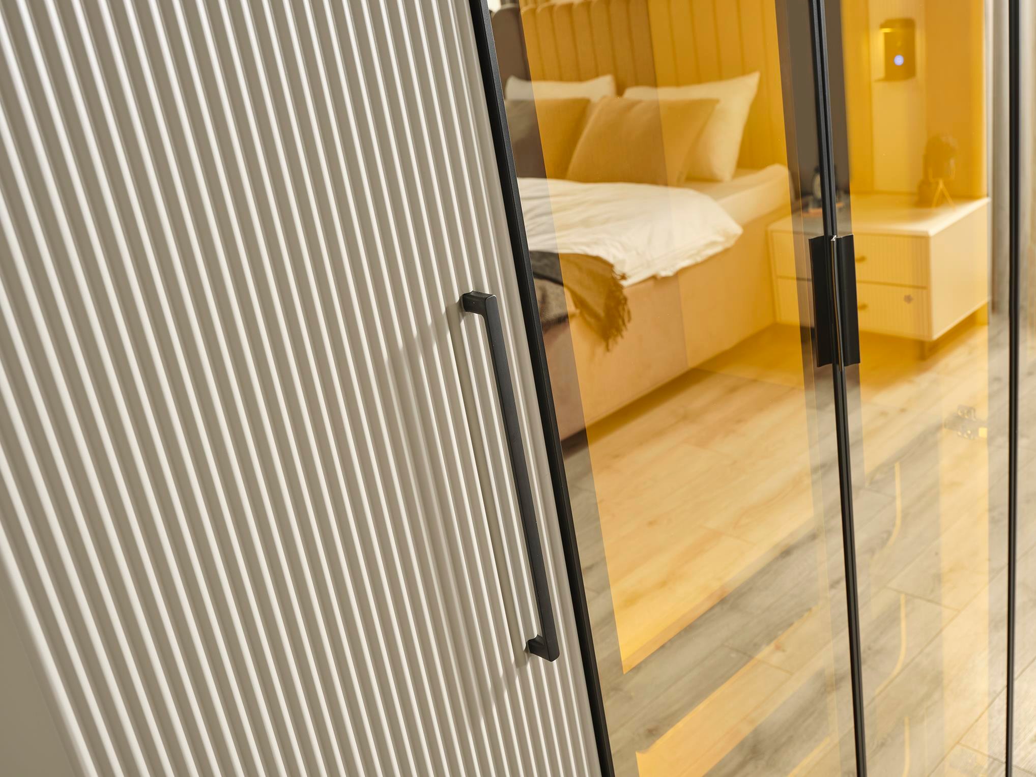 BLACK LİNE YATAK ODASI TAKIMI