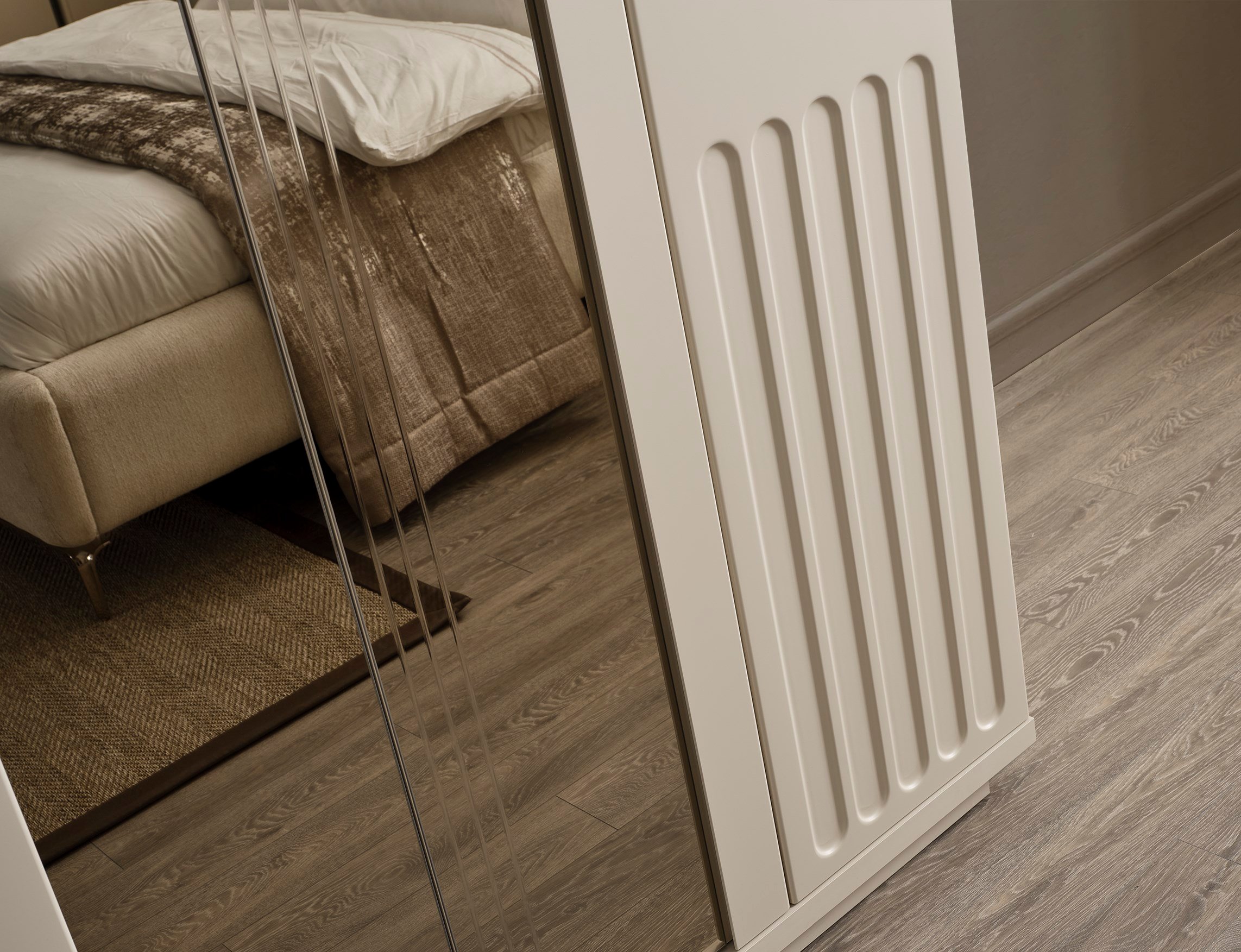 DELÜX YATAK ODASI TAKIMI