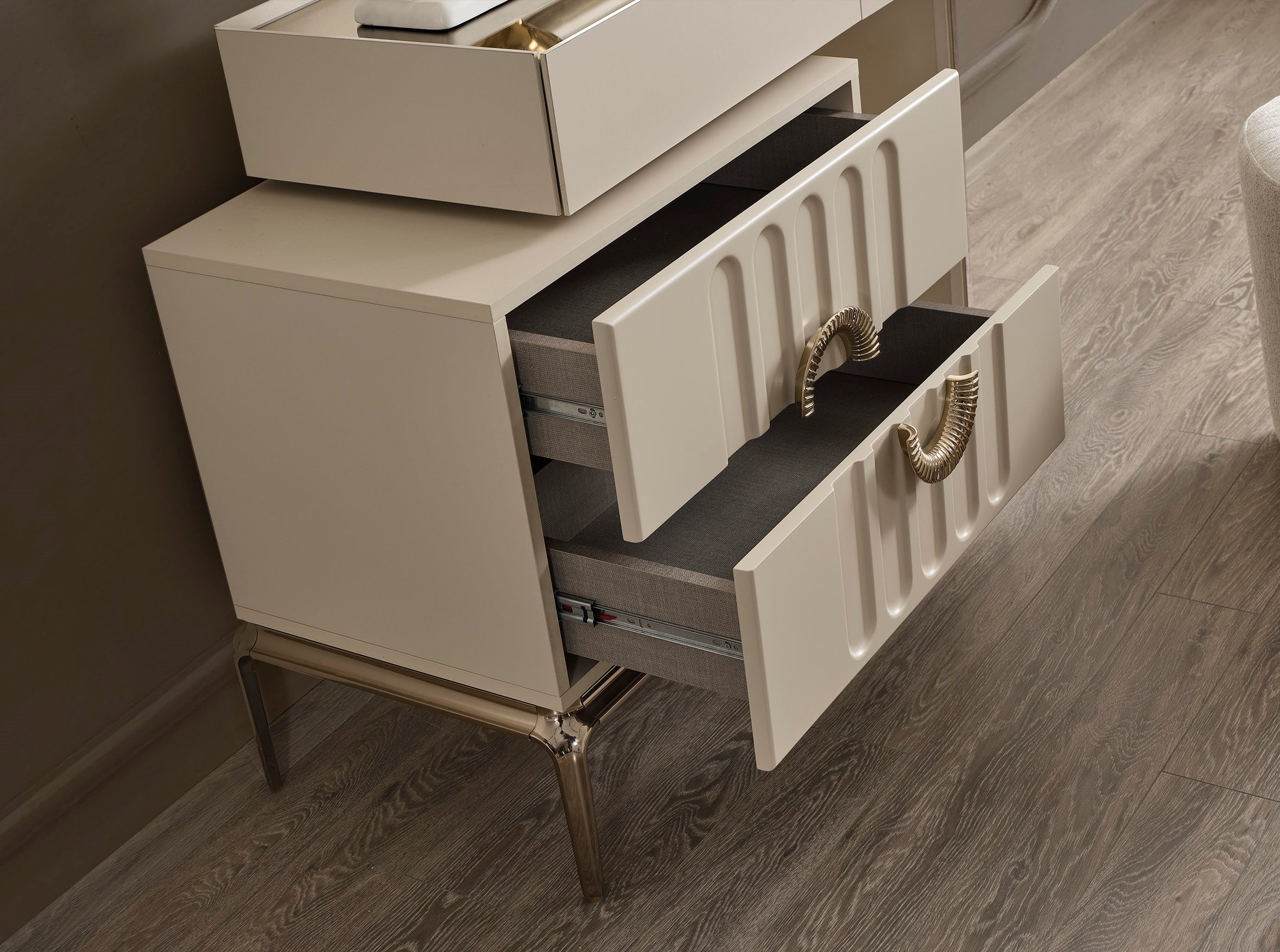 DELÜX YATAK ODASI TAKIMI