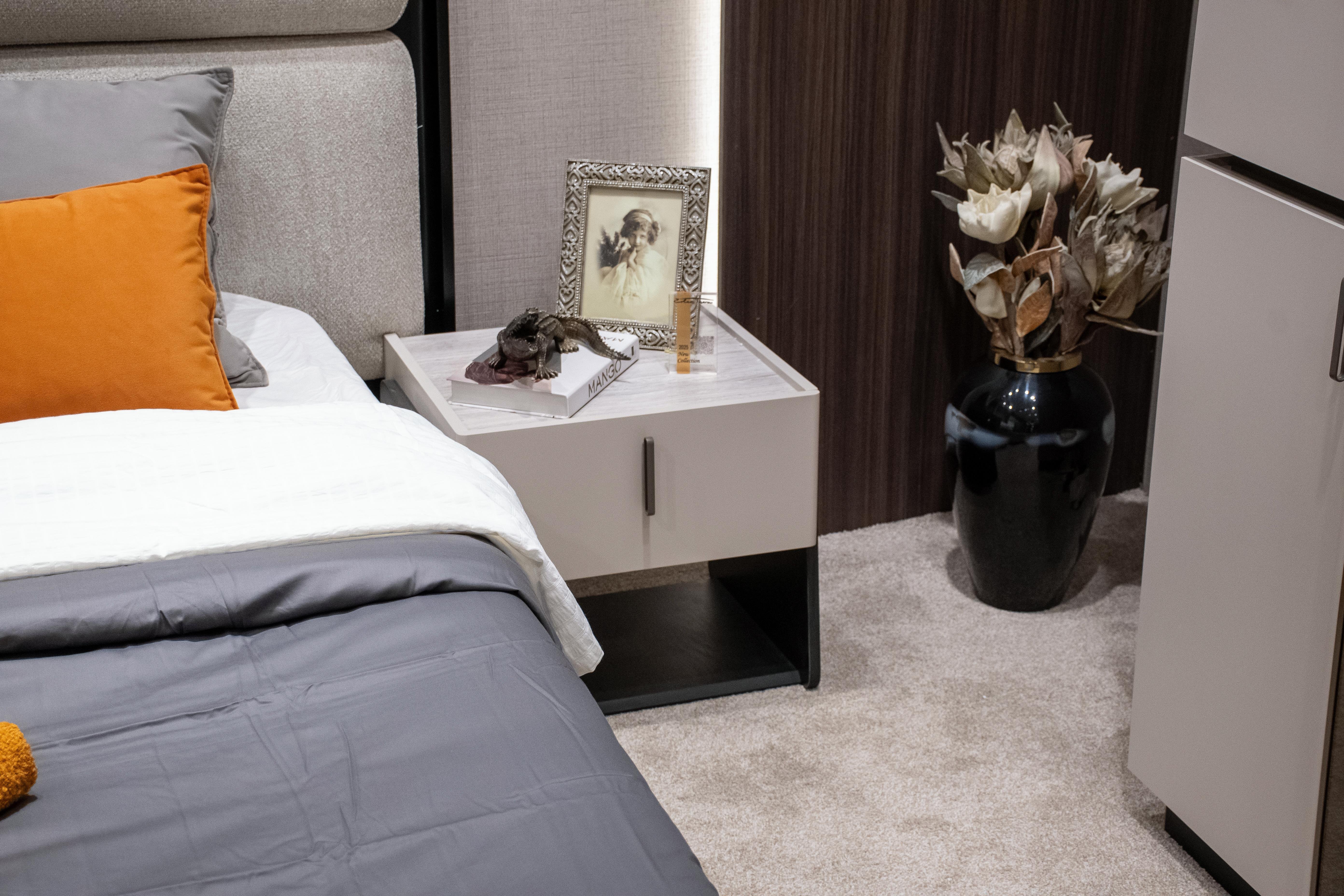 GÖLGE YATAK ODASI TAKIMI