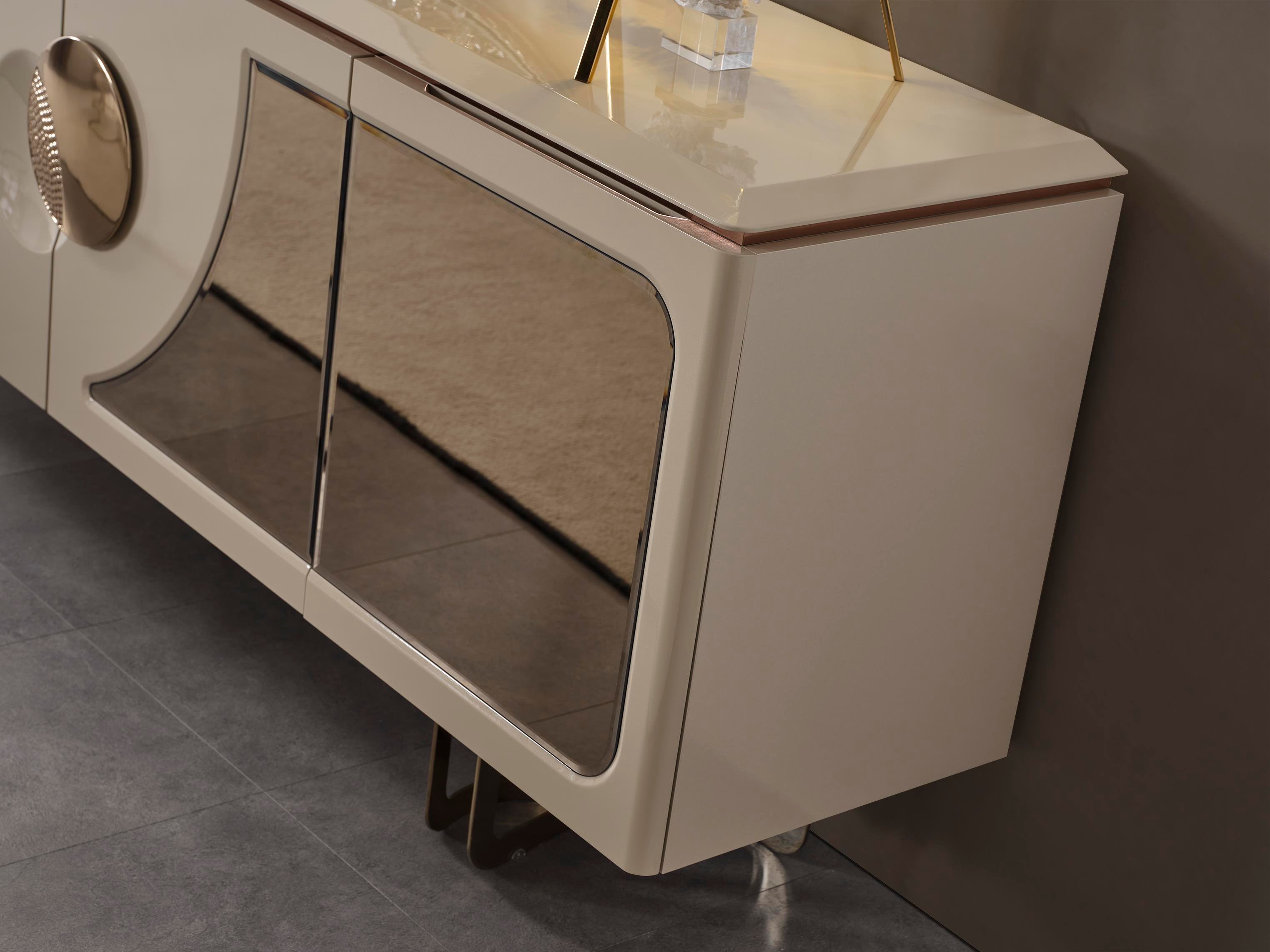 GUCCİ YEMEK ODASI TAKIMI