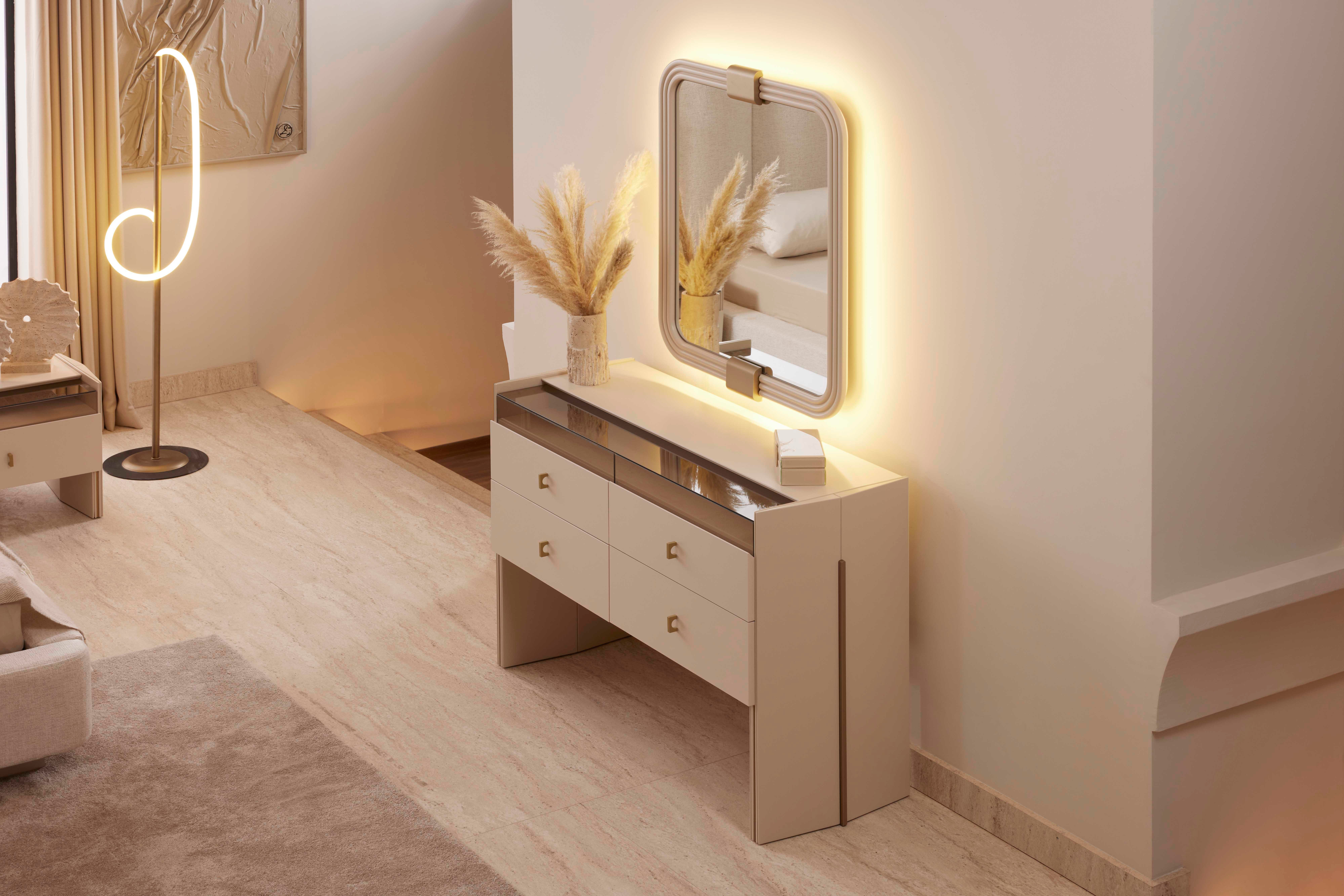 HELEN YATAK ODASI TAKIMI