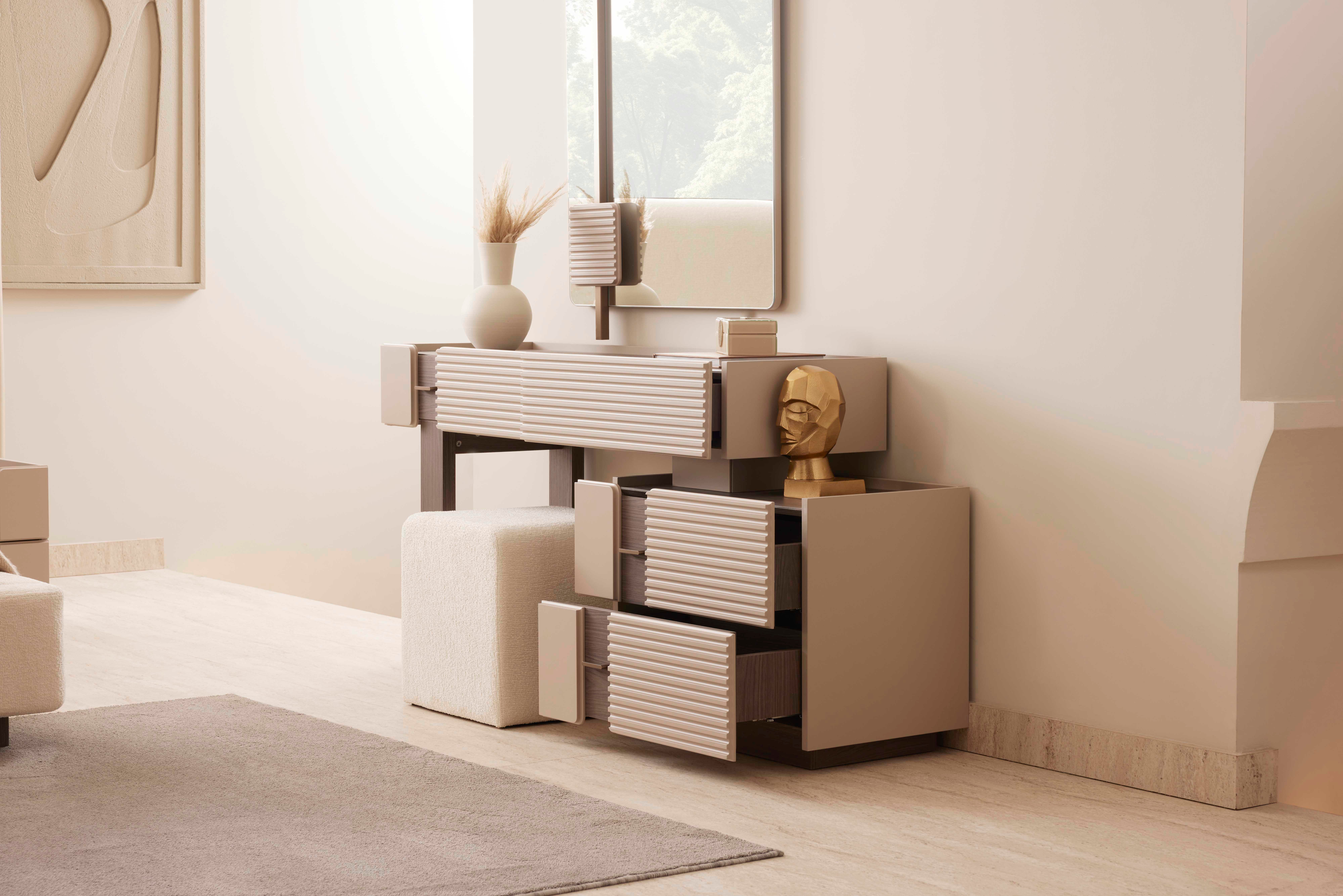 LYON YATAK ODASI TAKIMI