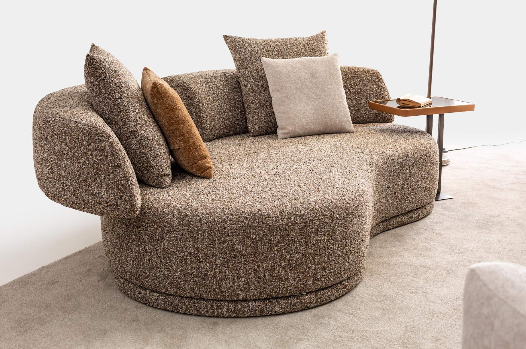 STATUE KOLTUK TAKIMI