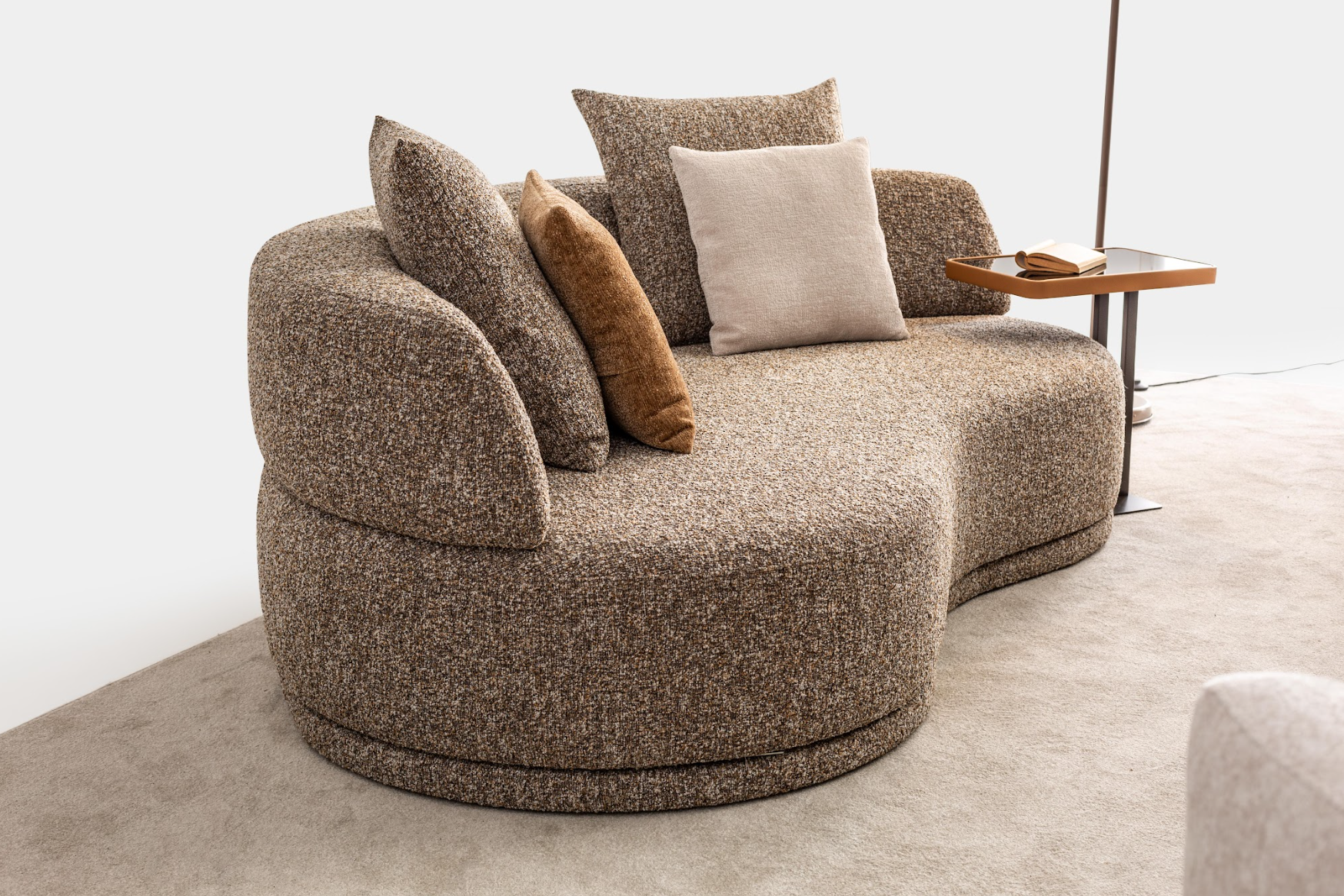 STATUE KOLTUK TAKIMI