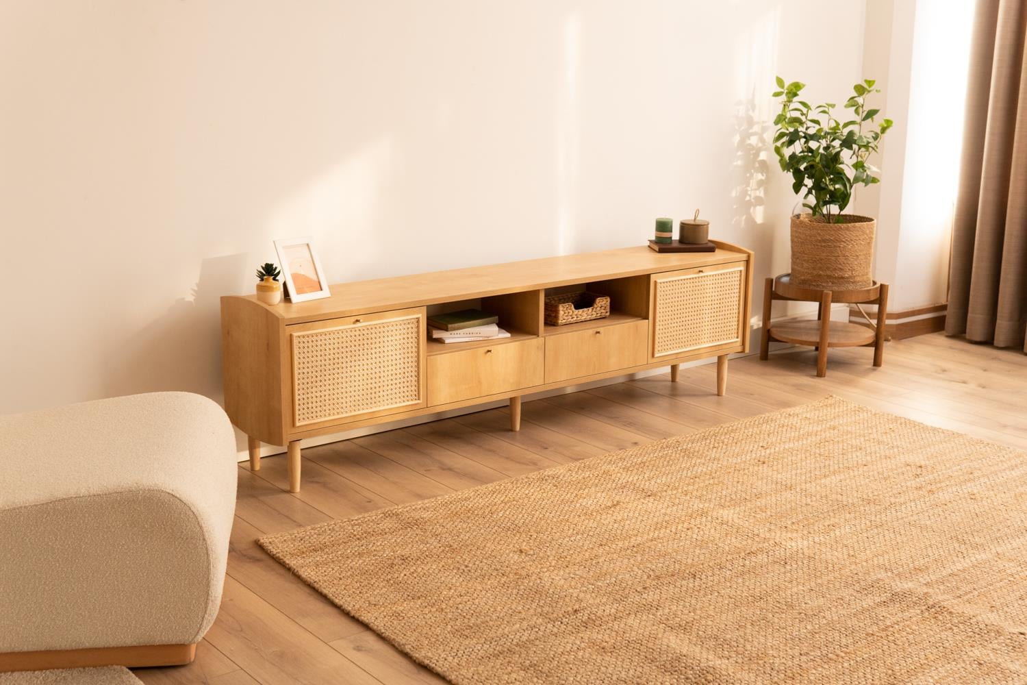 Arven 180 Cm Hazeranlı Tv Sehpası