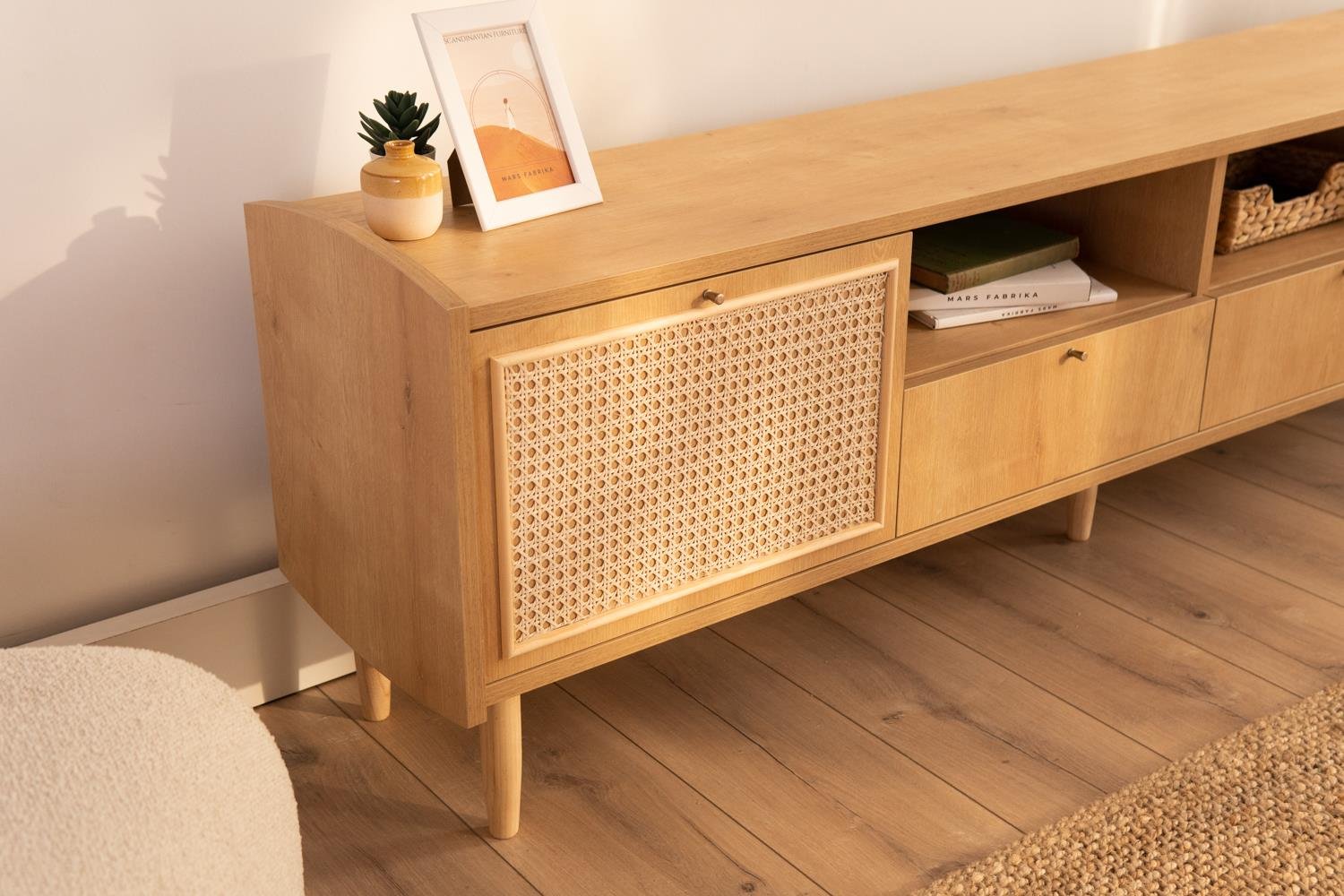 Arven 180 Cm Hazeranlı Tv Sehpası