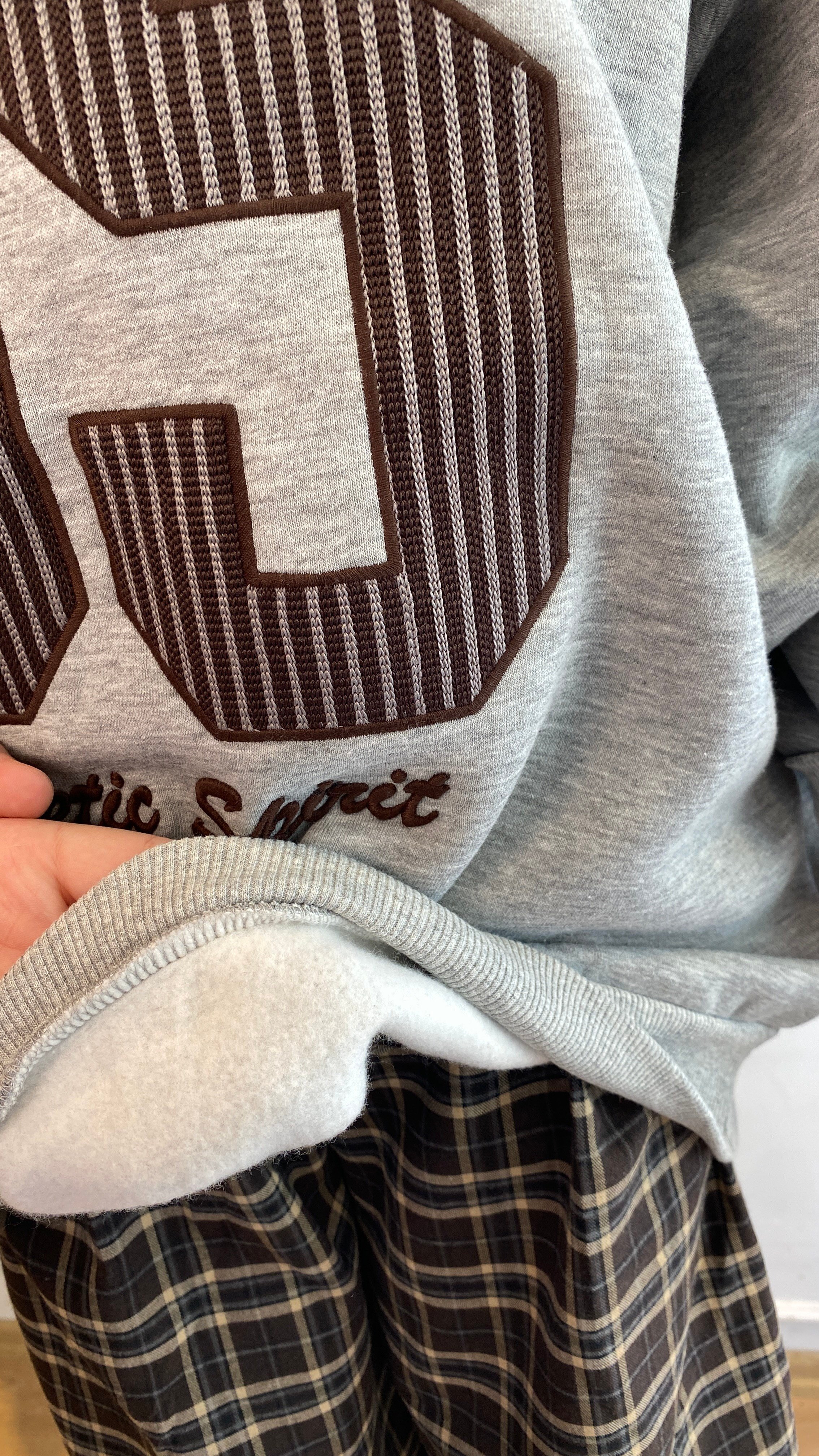 Aplike Detaylı Sweatshirt