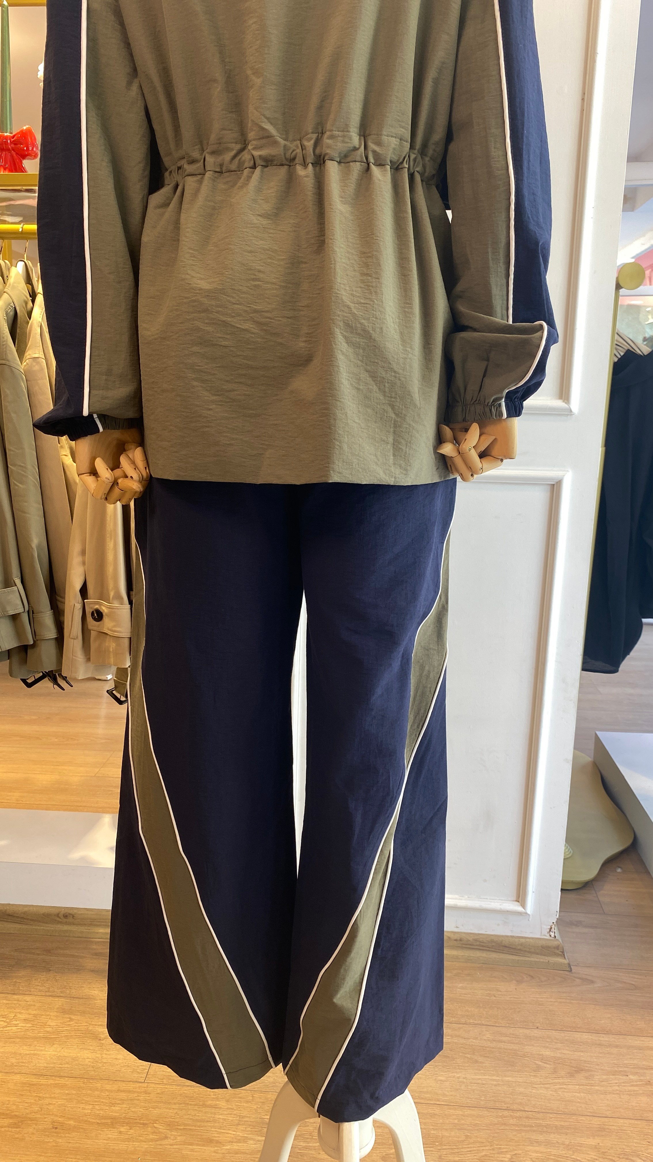 Beli Lastikli Pantolon