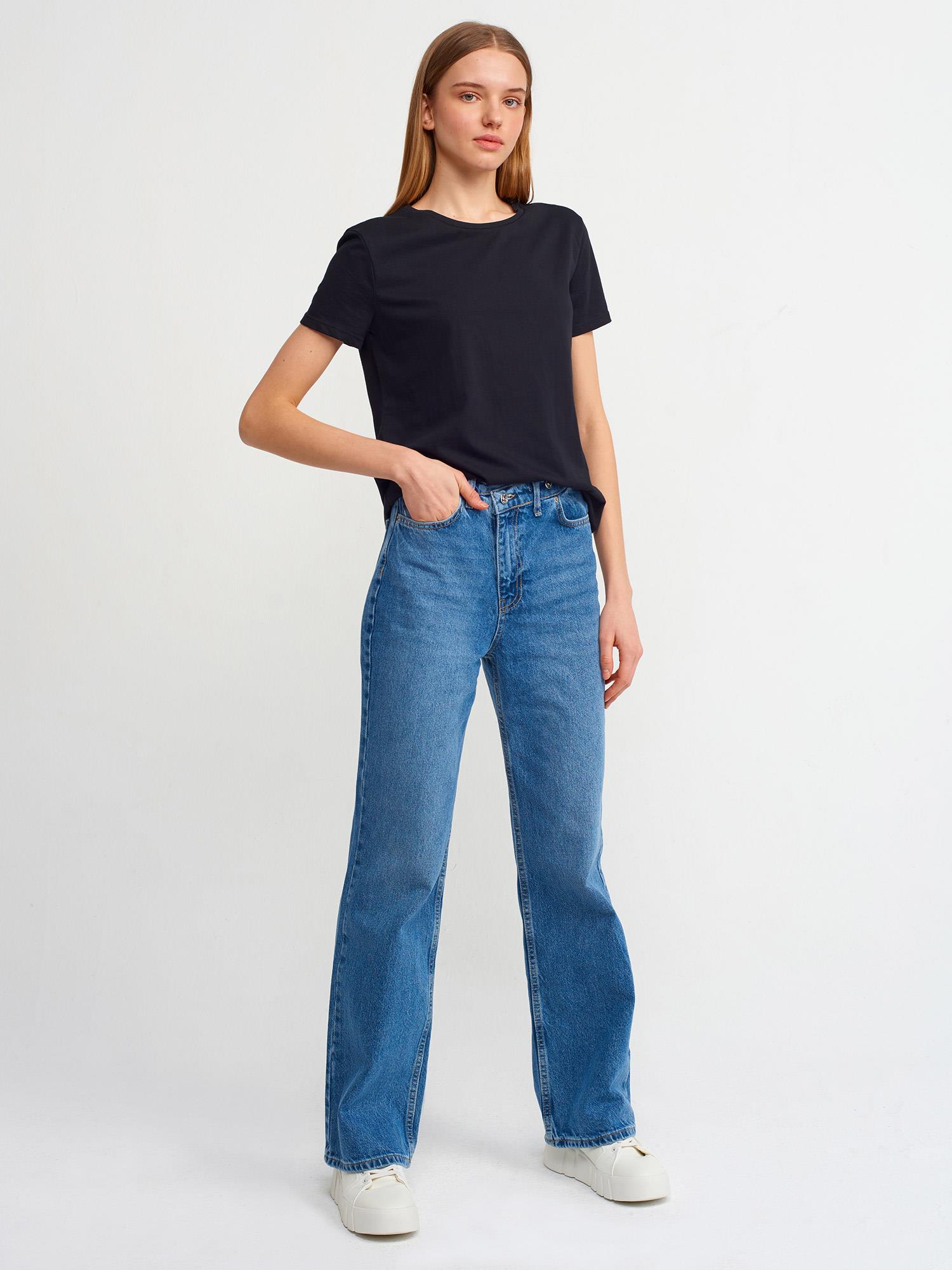 Bisiklet Yaka Basic T-shırt