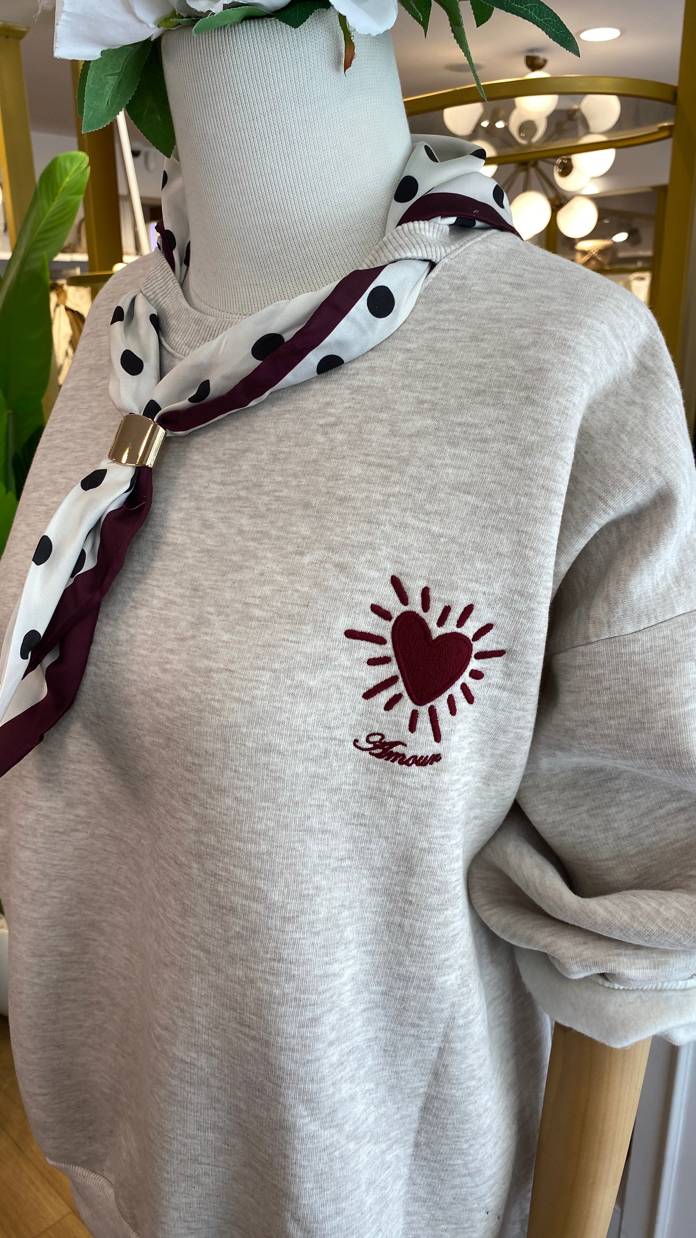 Fular Detaylı Sweatshirt