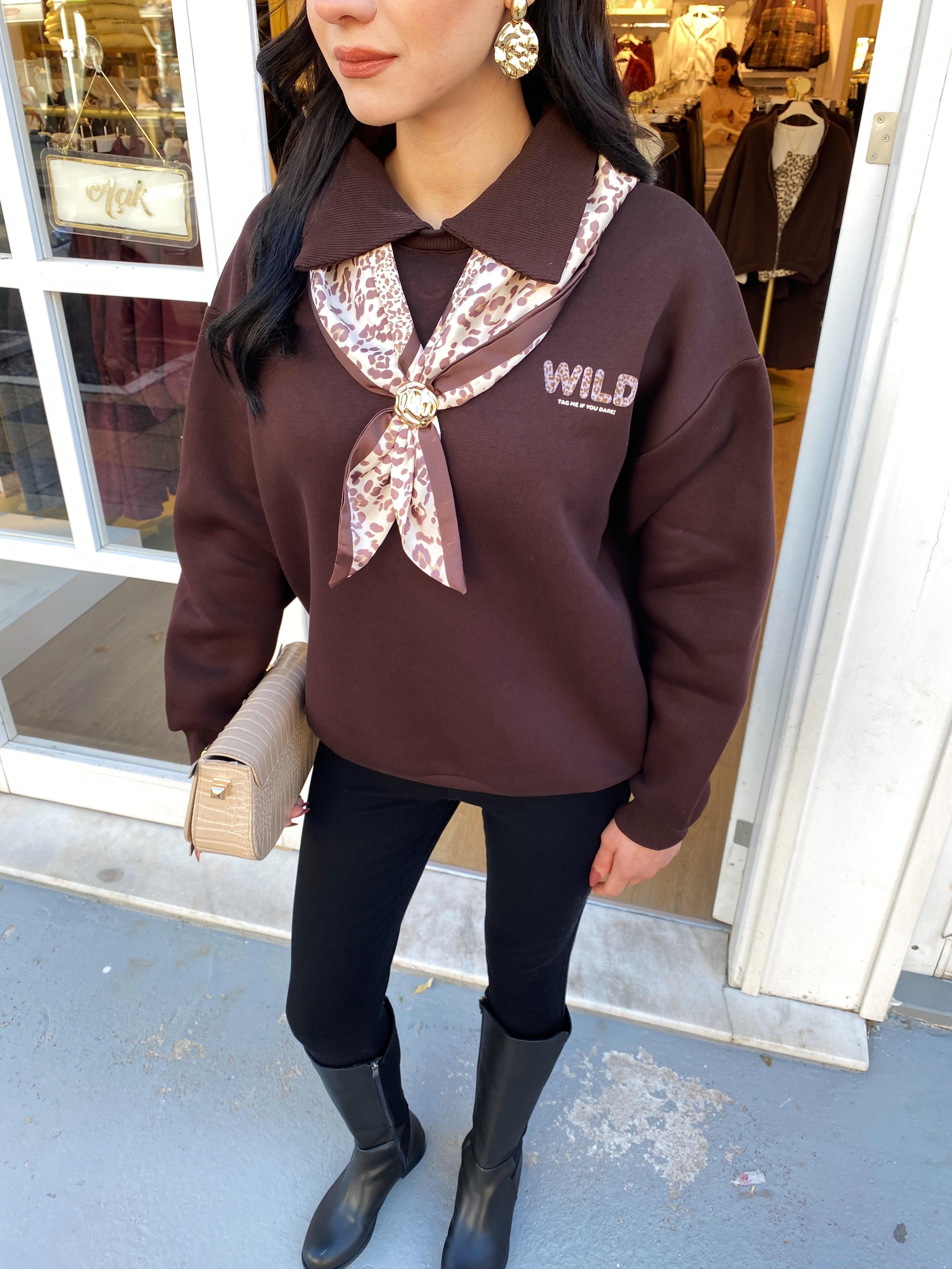 Fular Detaylı Yakalı Sweatshirt