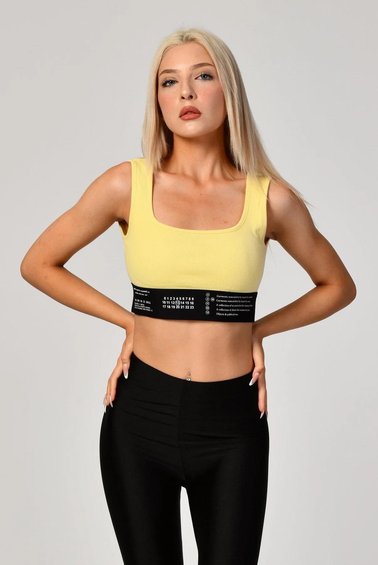 Lastik Detaylı Crop Top Atlet
