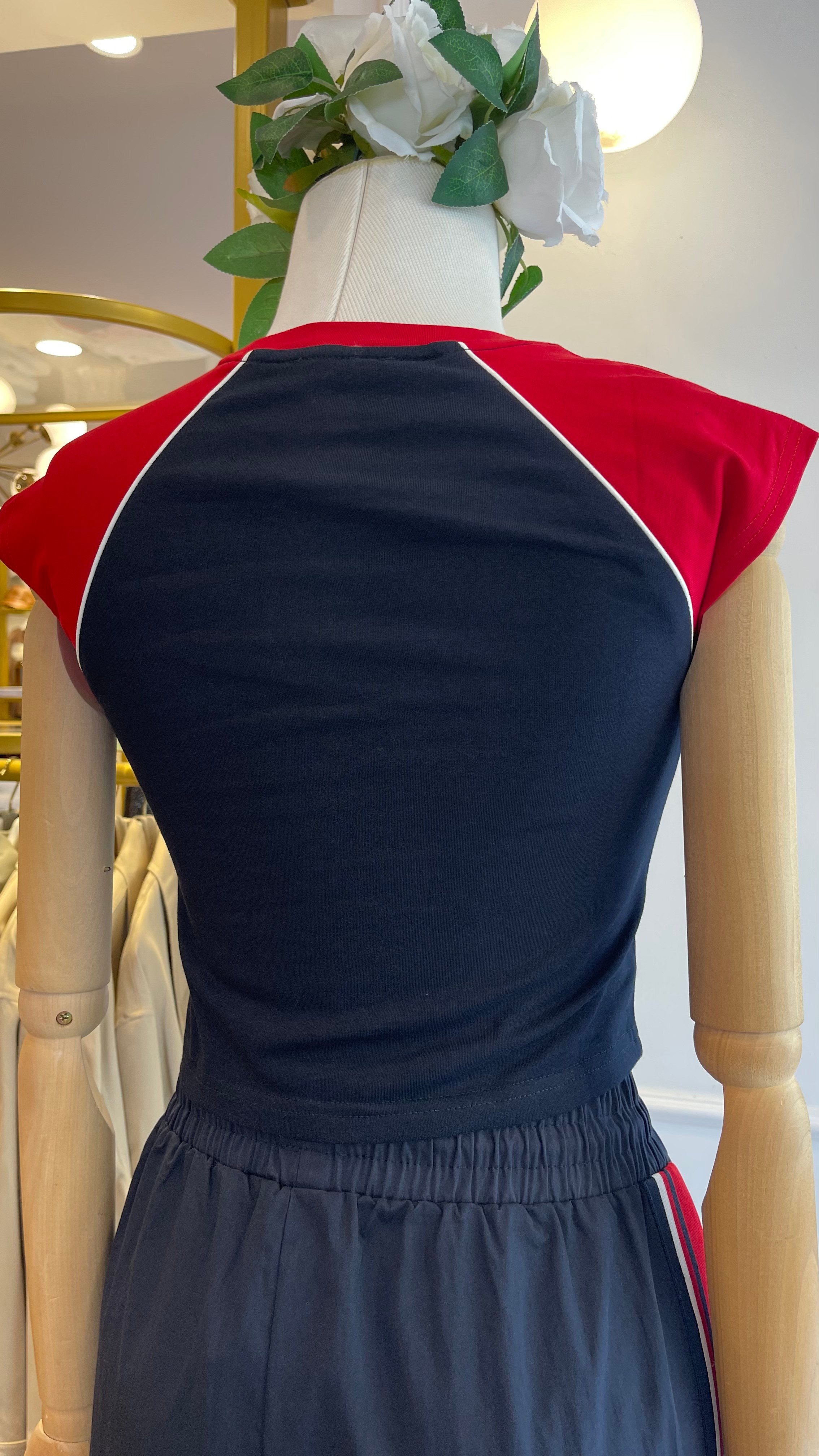 Nakış Detaylı Crop T-shirt
