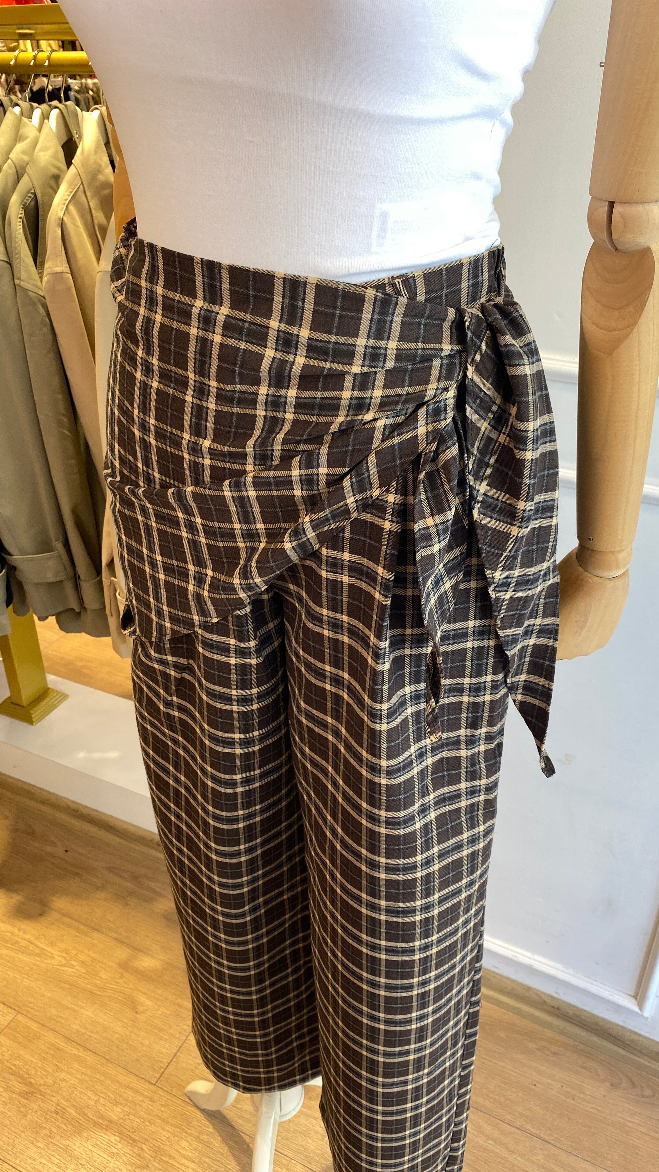 Şal Detaylı Pantolon