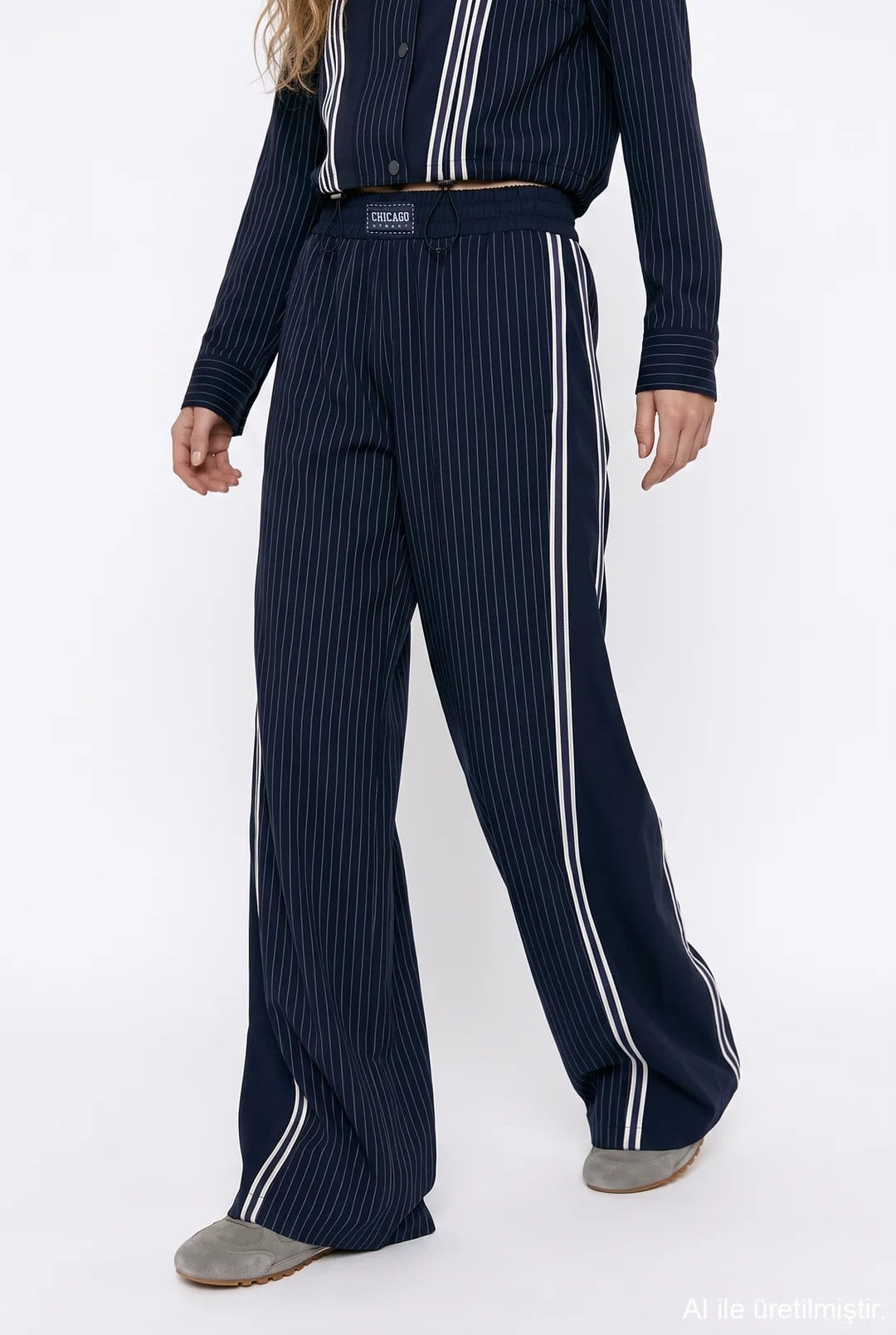 Şerit Detaylı Pantolon