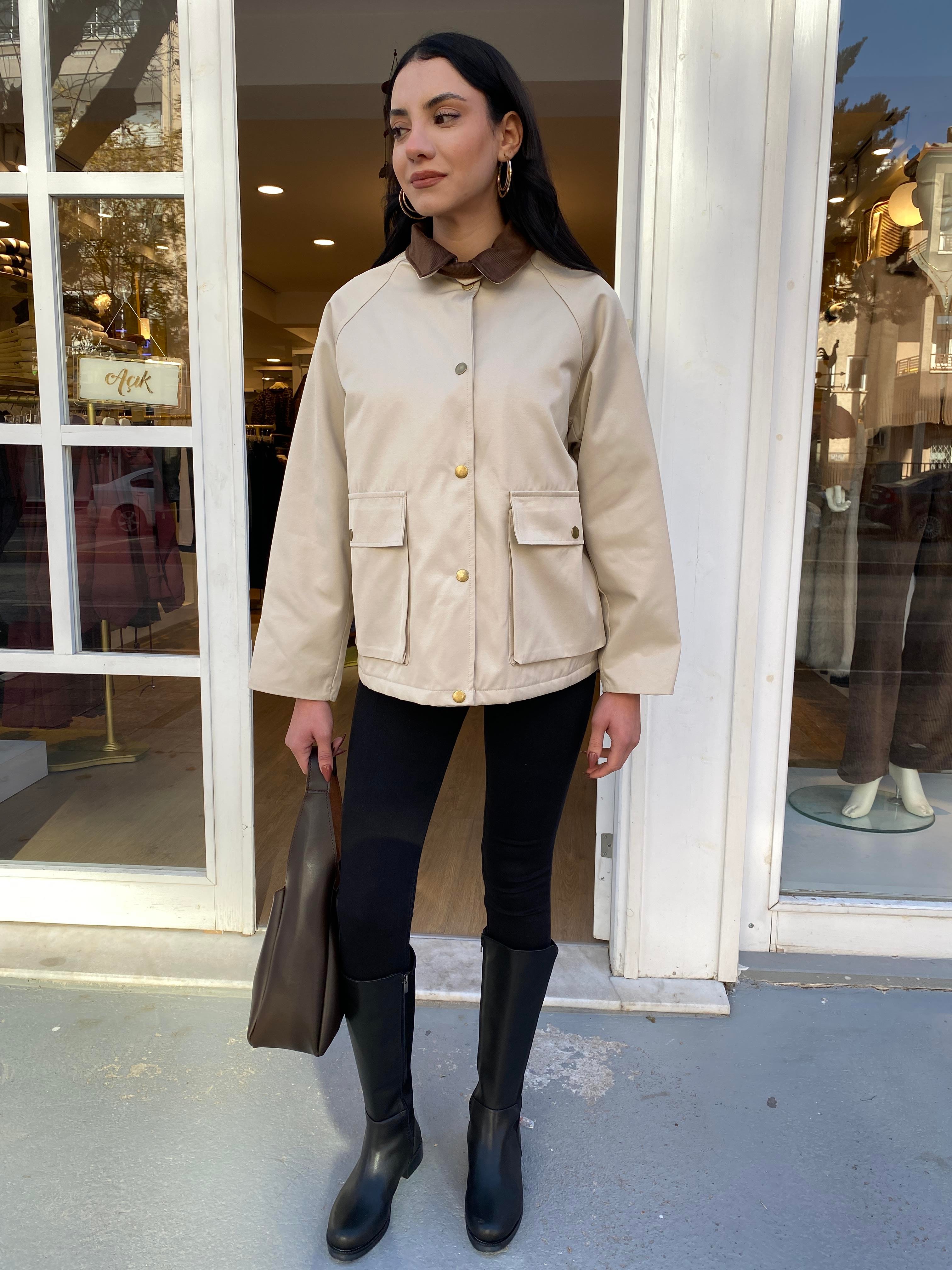 YAKASI DETAYLI PARKA