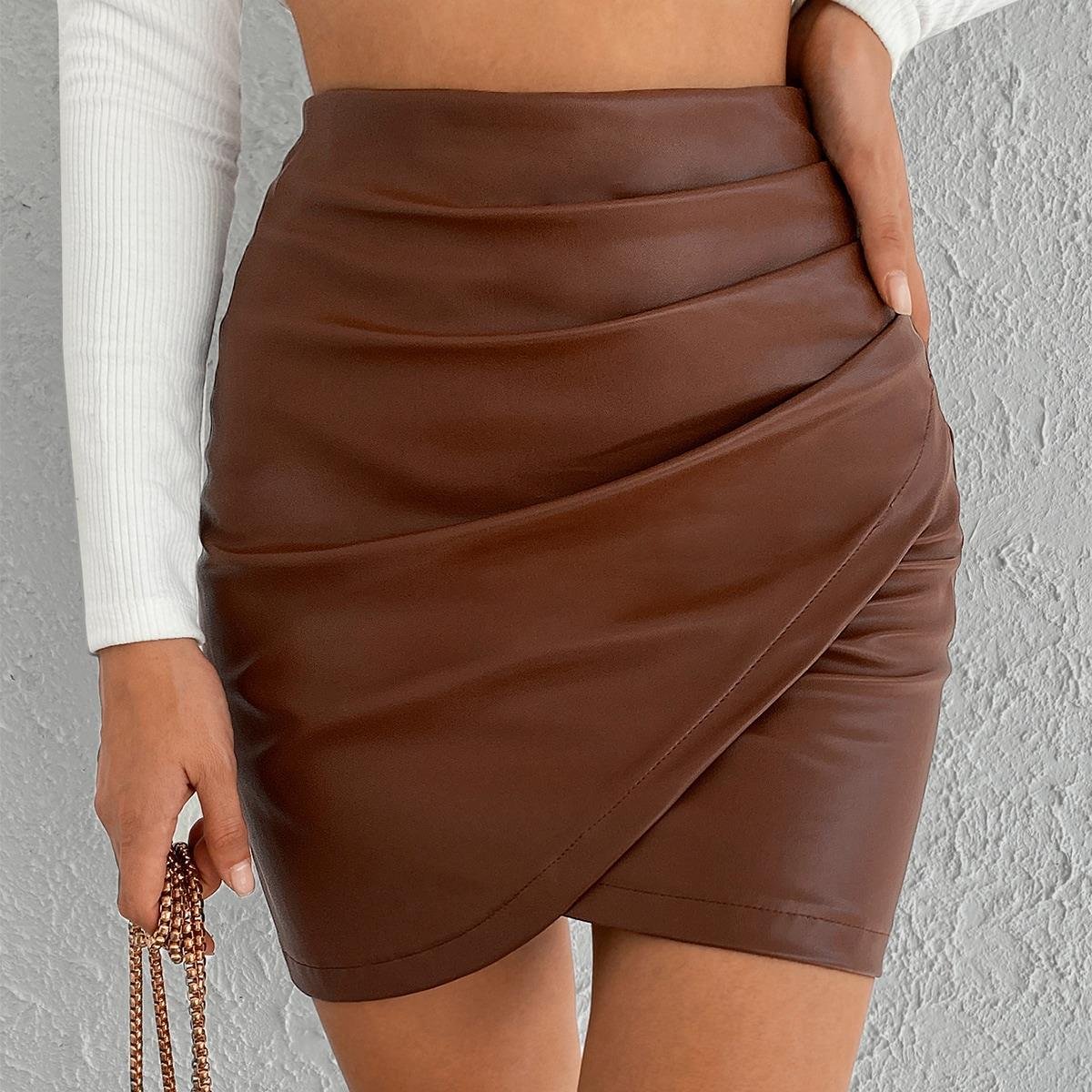 Deri Yan Drape Fermuarlı Mini Etek