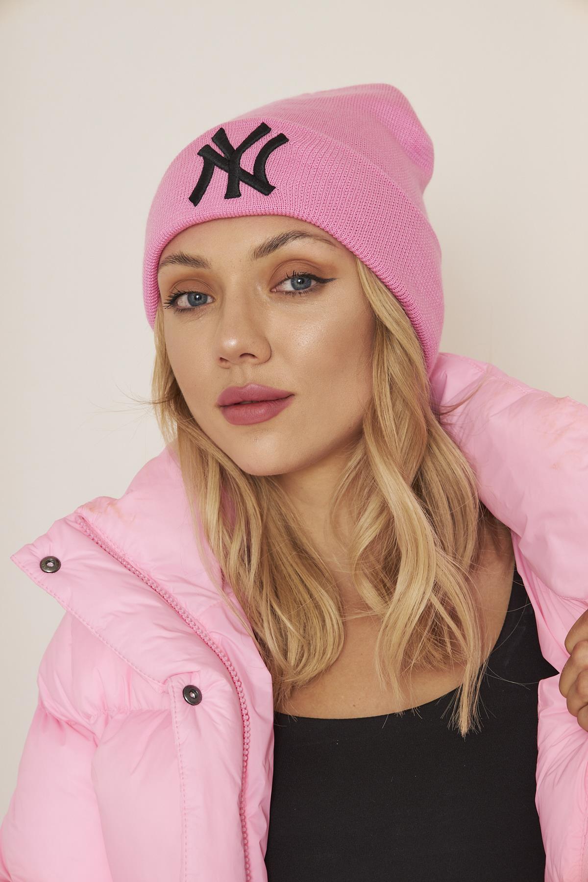 Pembe Unısex Ny Nakış Detaylı Yumuşak Dokulu Triko Bere