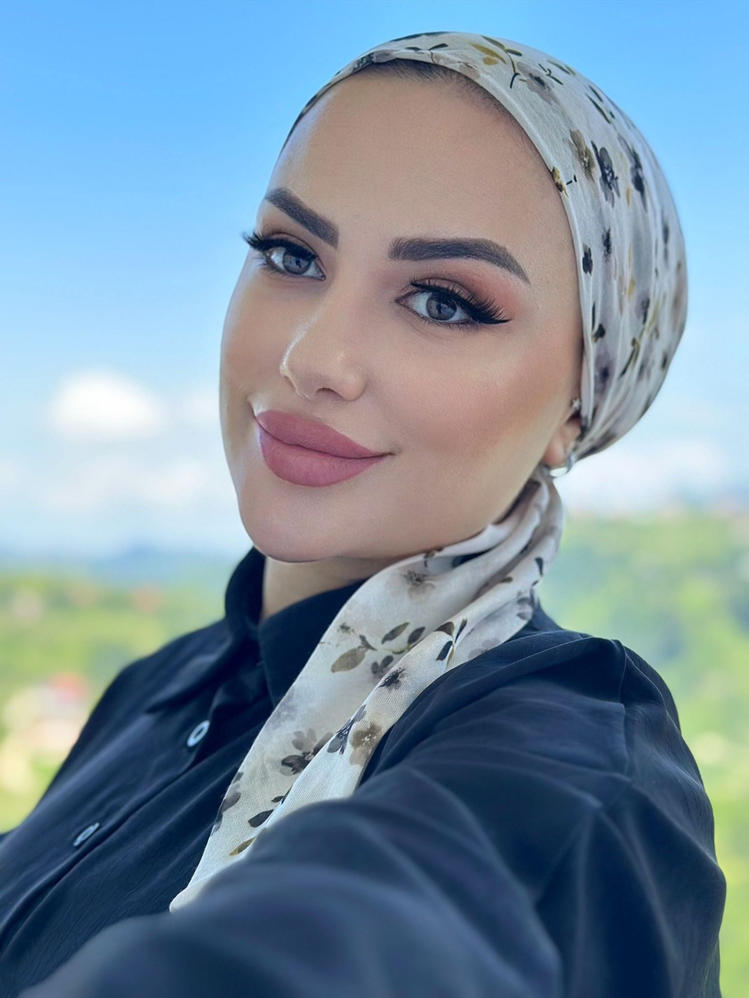 TREND ŞAL İMANNOR BAHAR DESEN