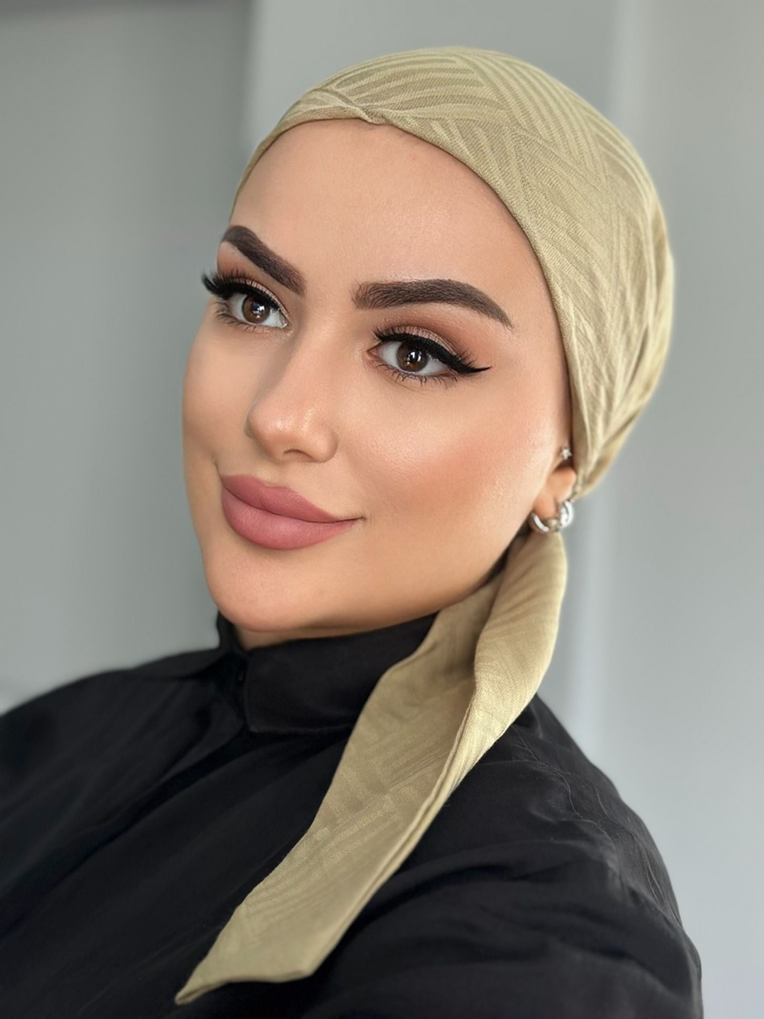 TREND ŞAL İMANNOR ( kare desen NAİA KUMAŞ  ) 