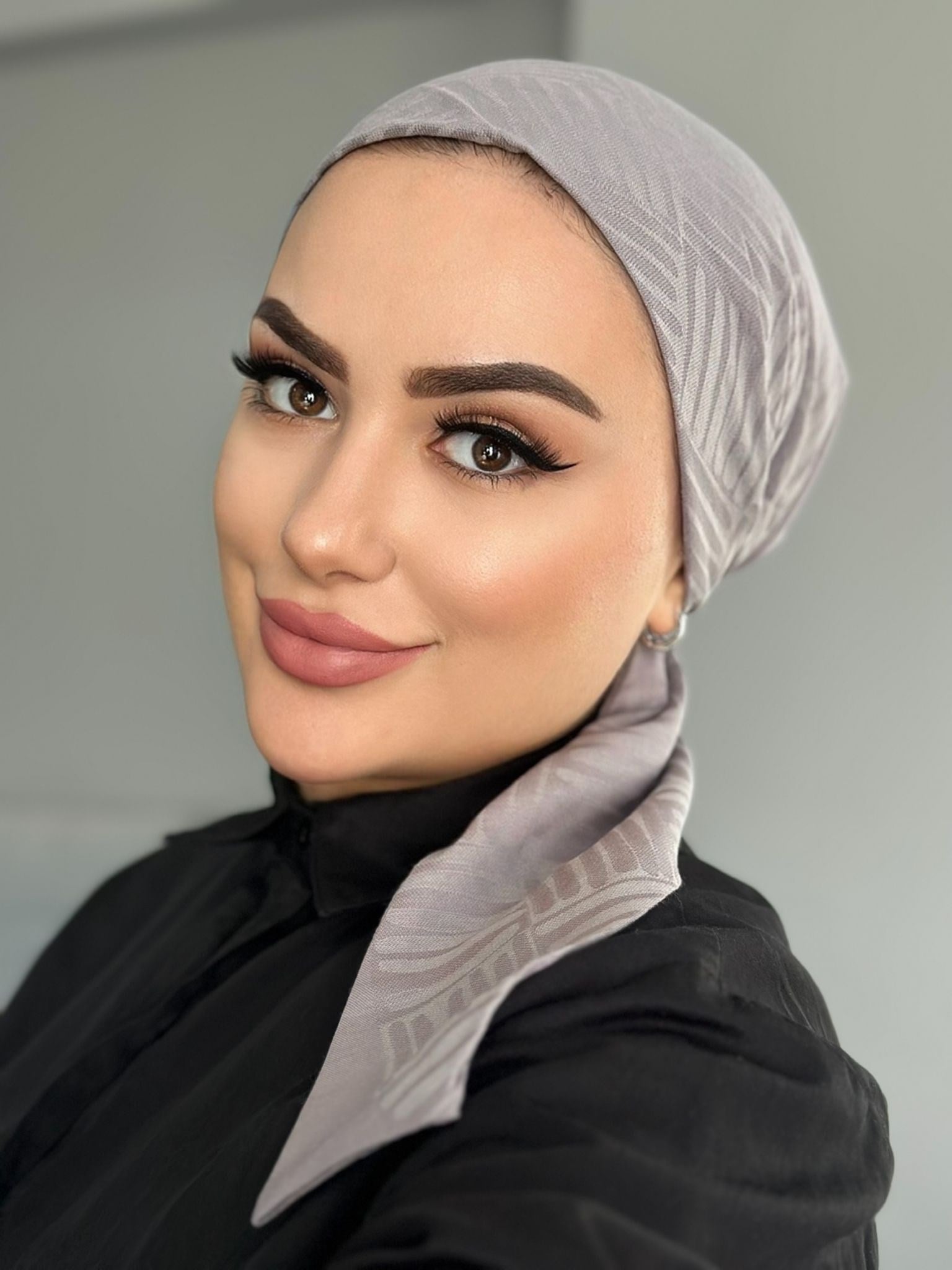 TREND ŞAL İMANNOR ( kare desen NAİA KUMAŞ  ) 