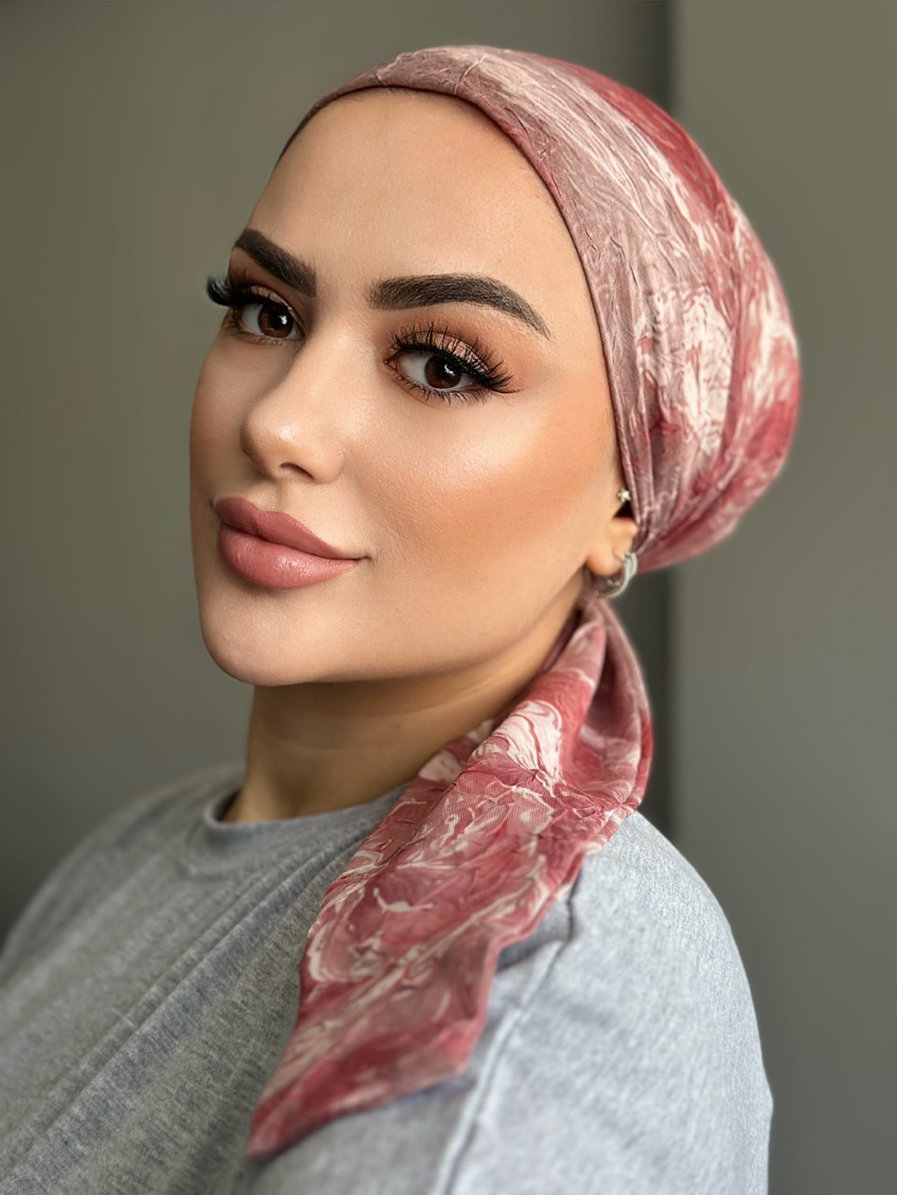 TREND ŞAL RENKLİ