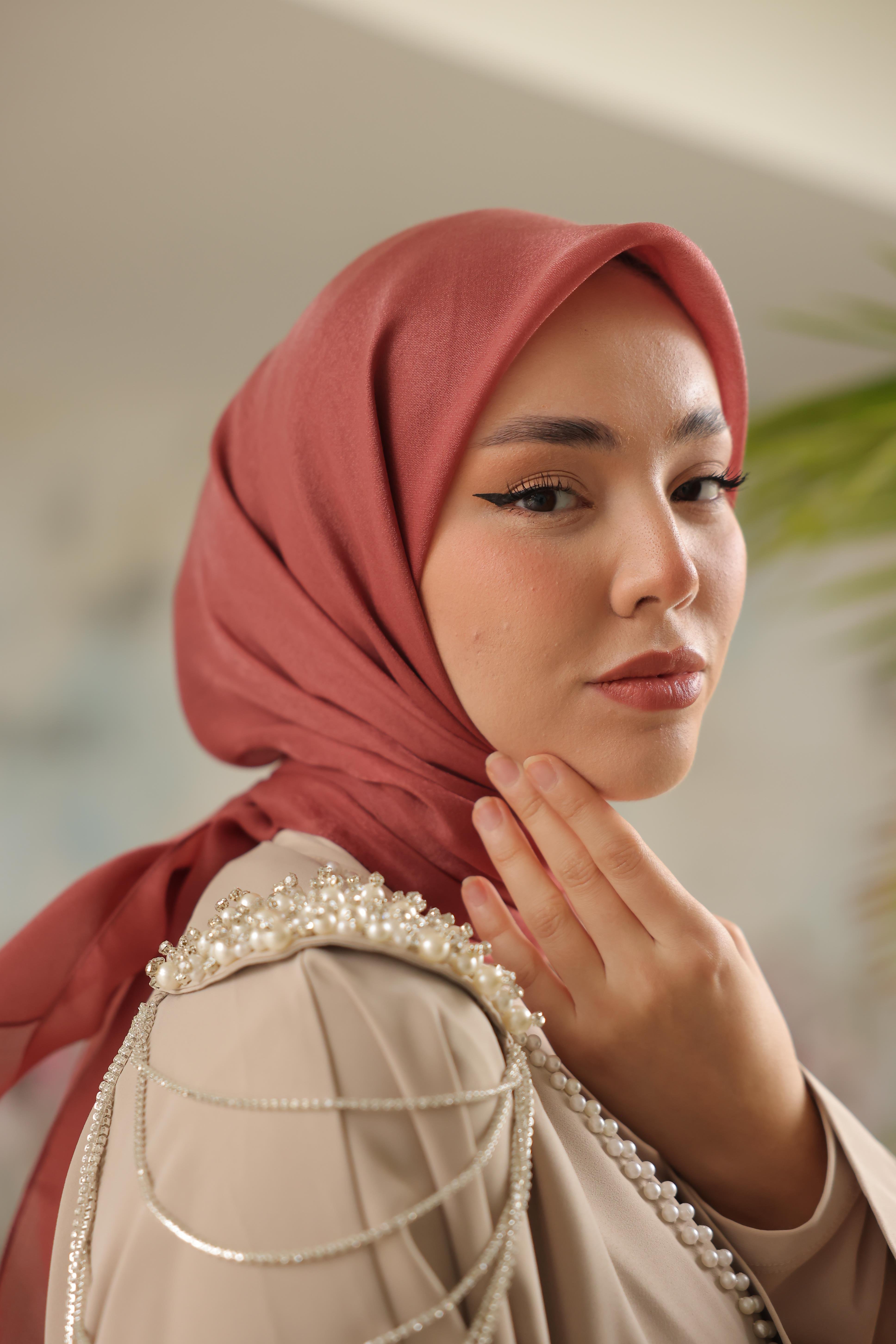 ABİYE EŞARP GÜL KURUSU